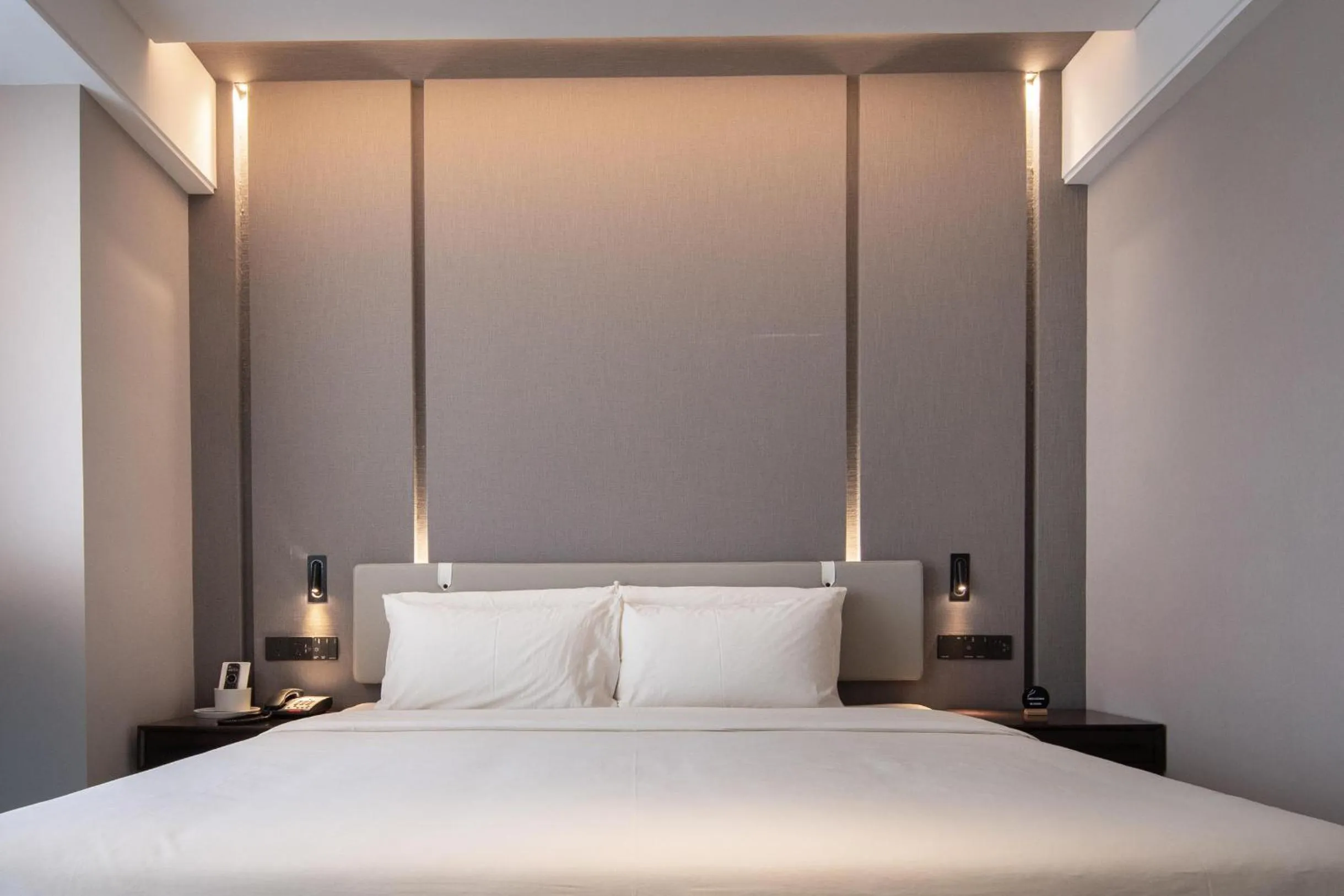 Bed in Atour Hotel Ningbo Yinzhou Wanda Mingzhouli