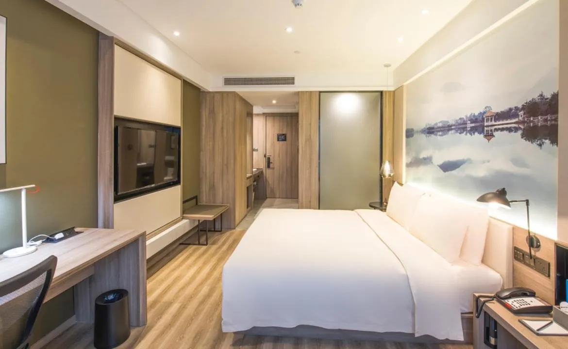 Bed in Atour Hotel Foshan Nanhai Qiandeng Lake Guicheng
