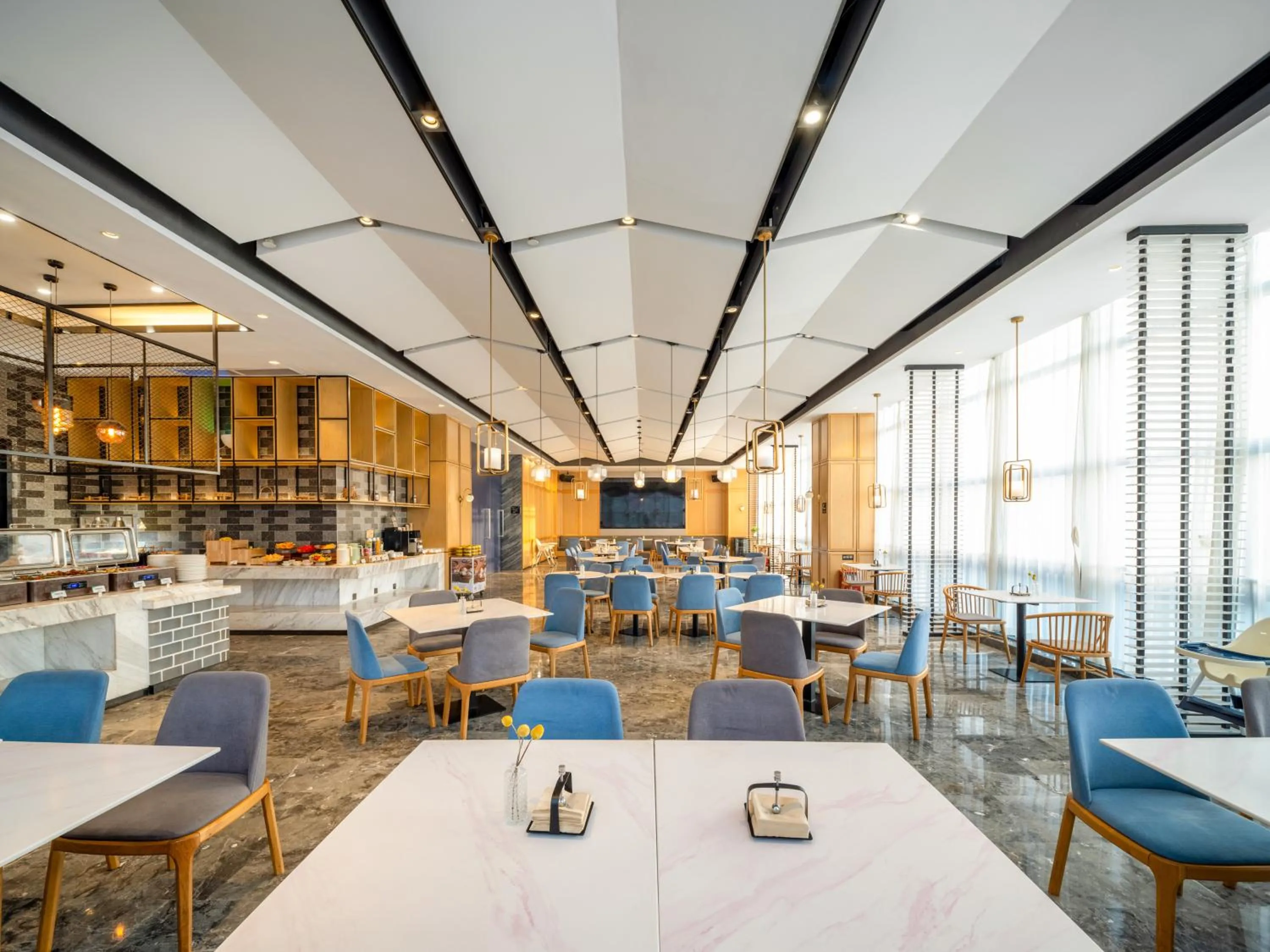 Restaurant/places to eat in Atour Hotel Foshan Nanhai Qiandeng Lake Guicheng