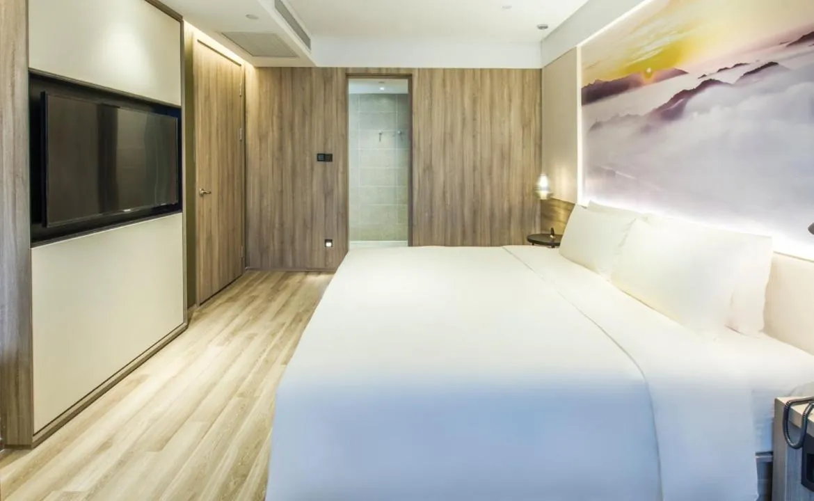 Bed in Atour Hotel Foshan Nanhai Qiandeng Lake Guicheng