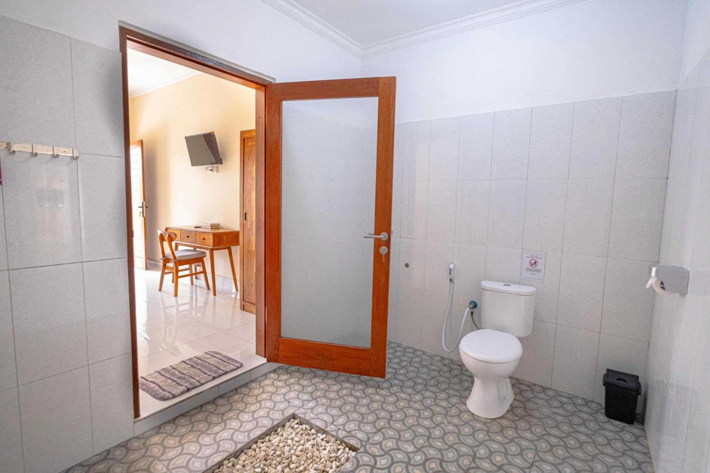 Bathroom in Sriwedari House Keramas