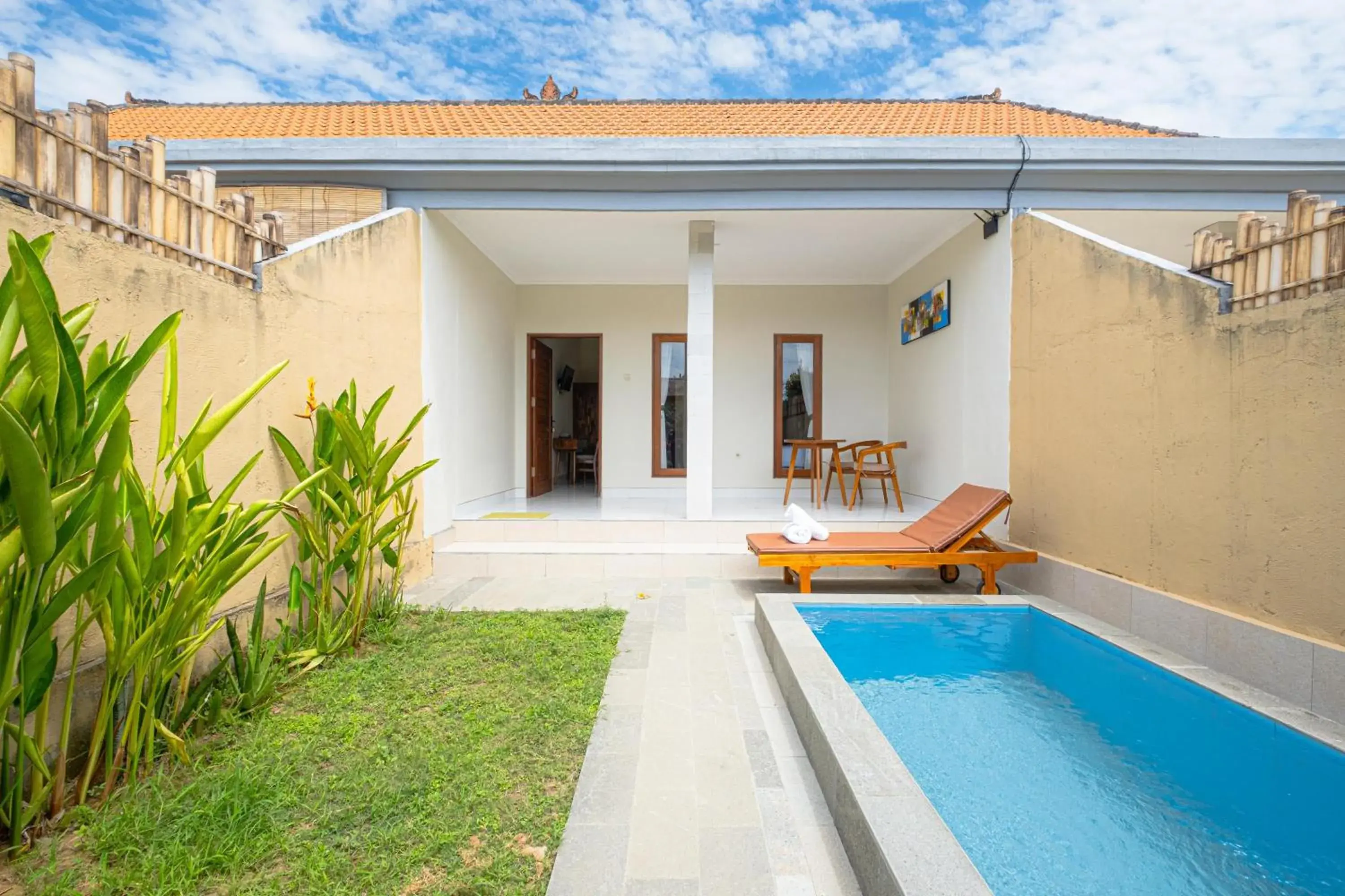 Deluxe Twin Room in Sriwedari House Keramas Deluxe Twin Room in Sriwedari House Keramas