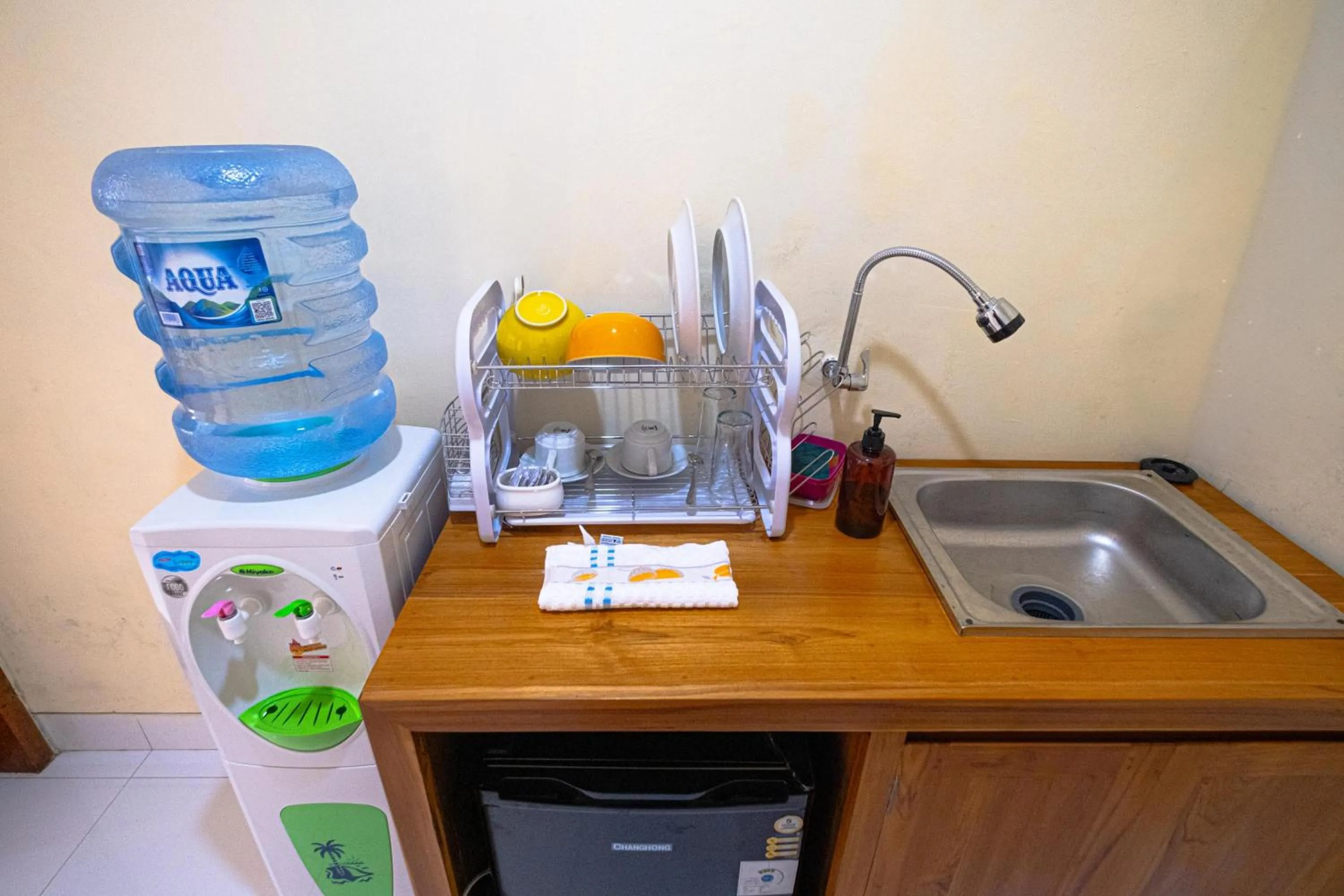 Coffee/tea facilities in Sriwedari House Keramas