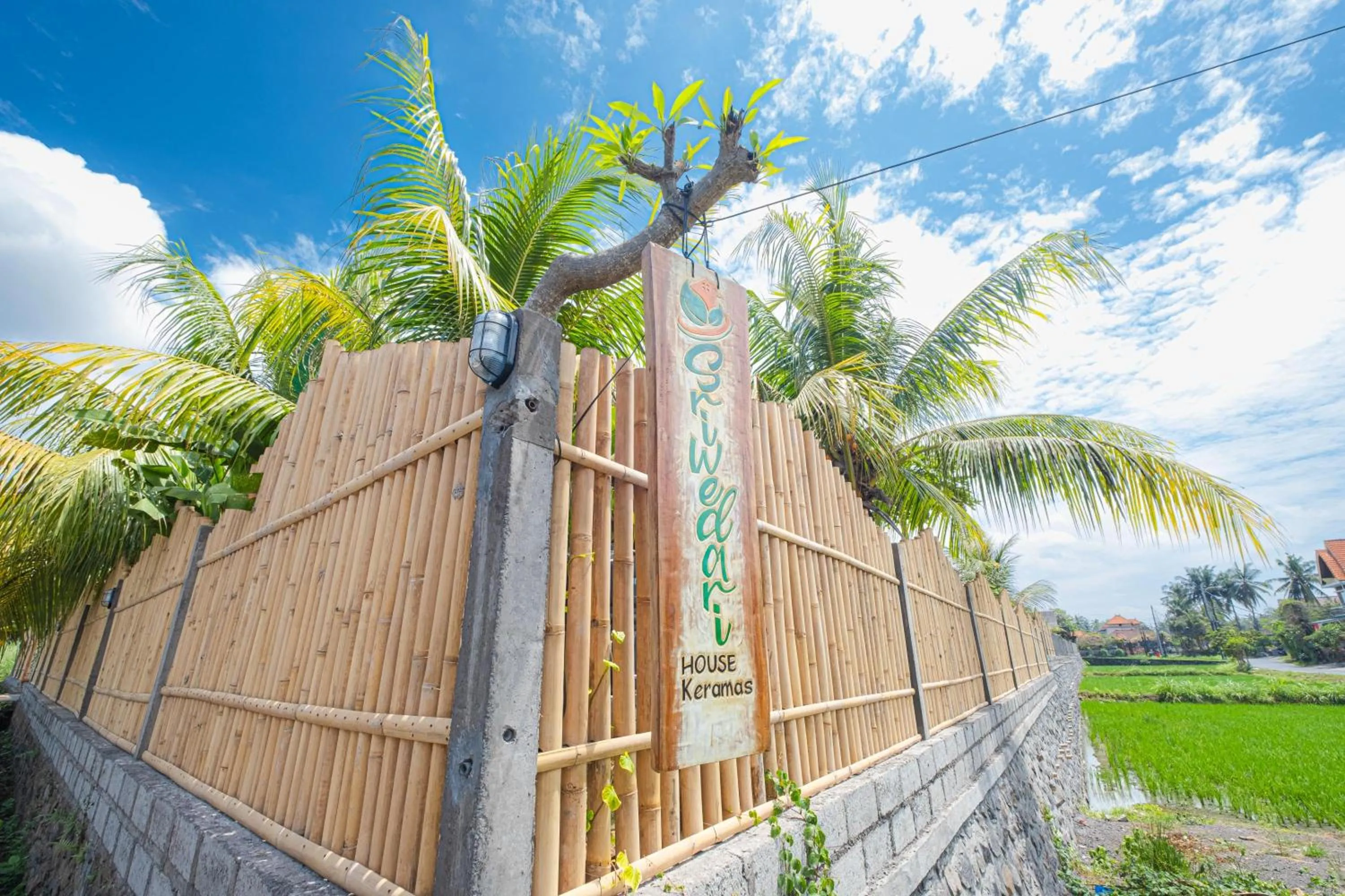 Property building in Sriwedari House Keramas