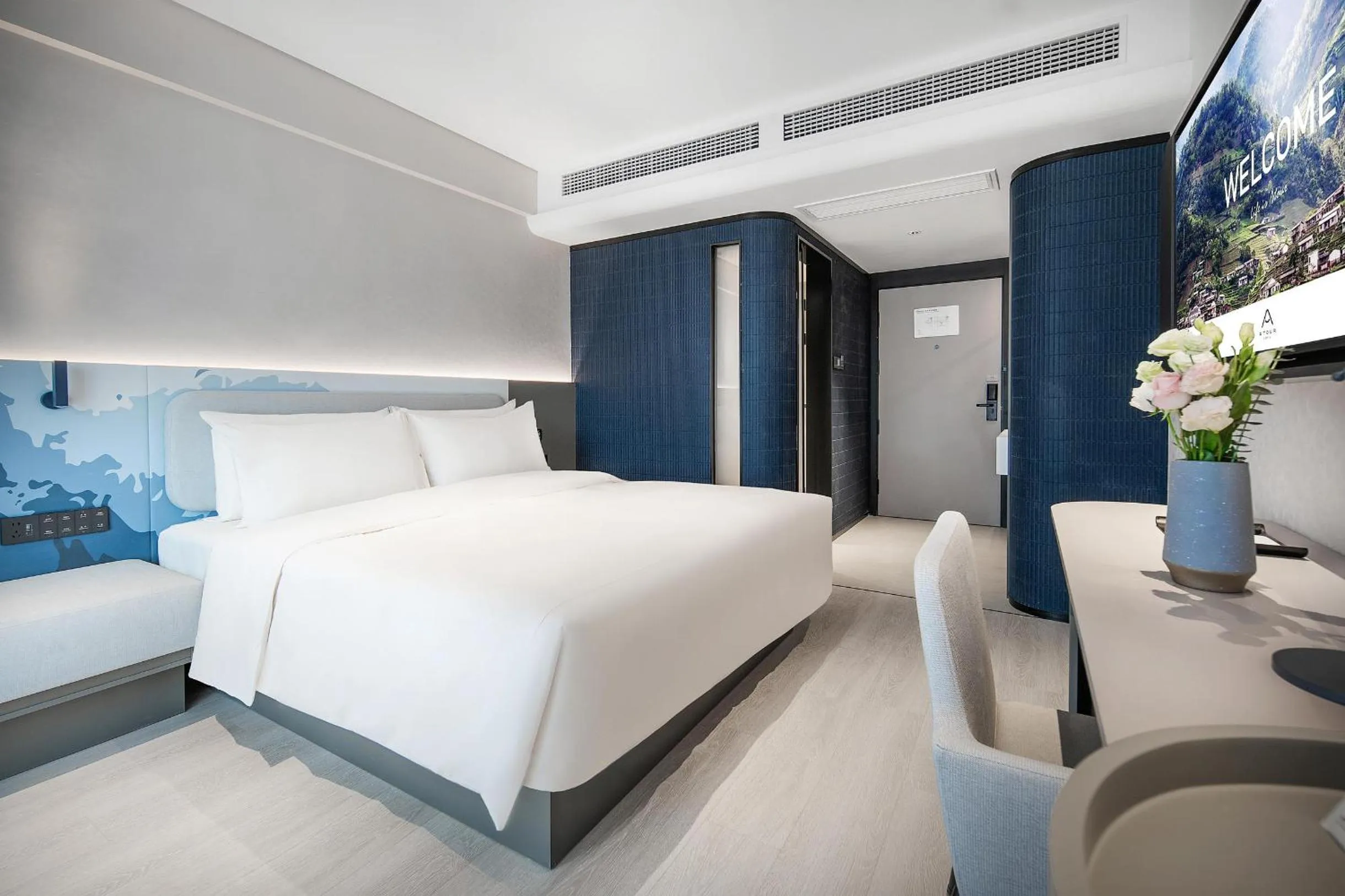 Bed in Atour Light Hotel Chengdu Shuangliu Airport Jinhua Road