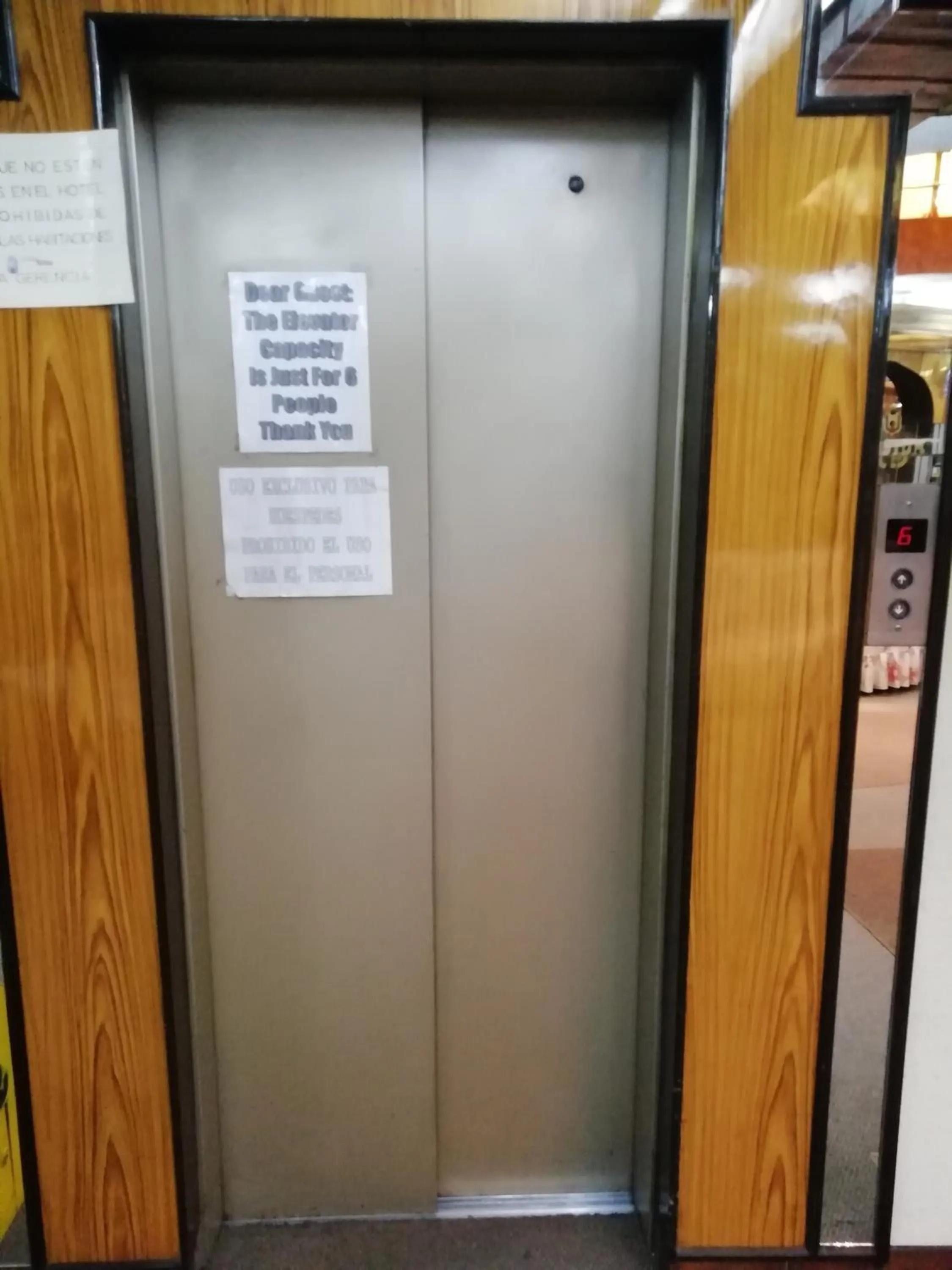 elevator in Hotel La Joya