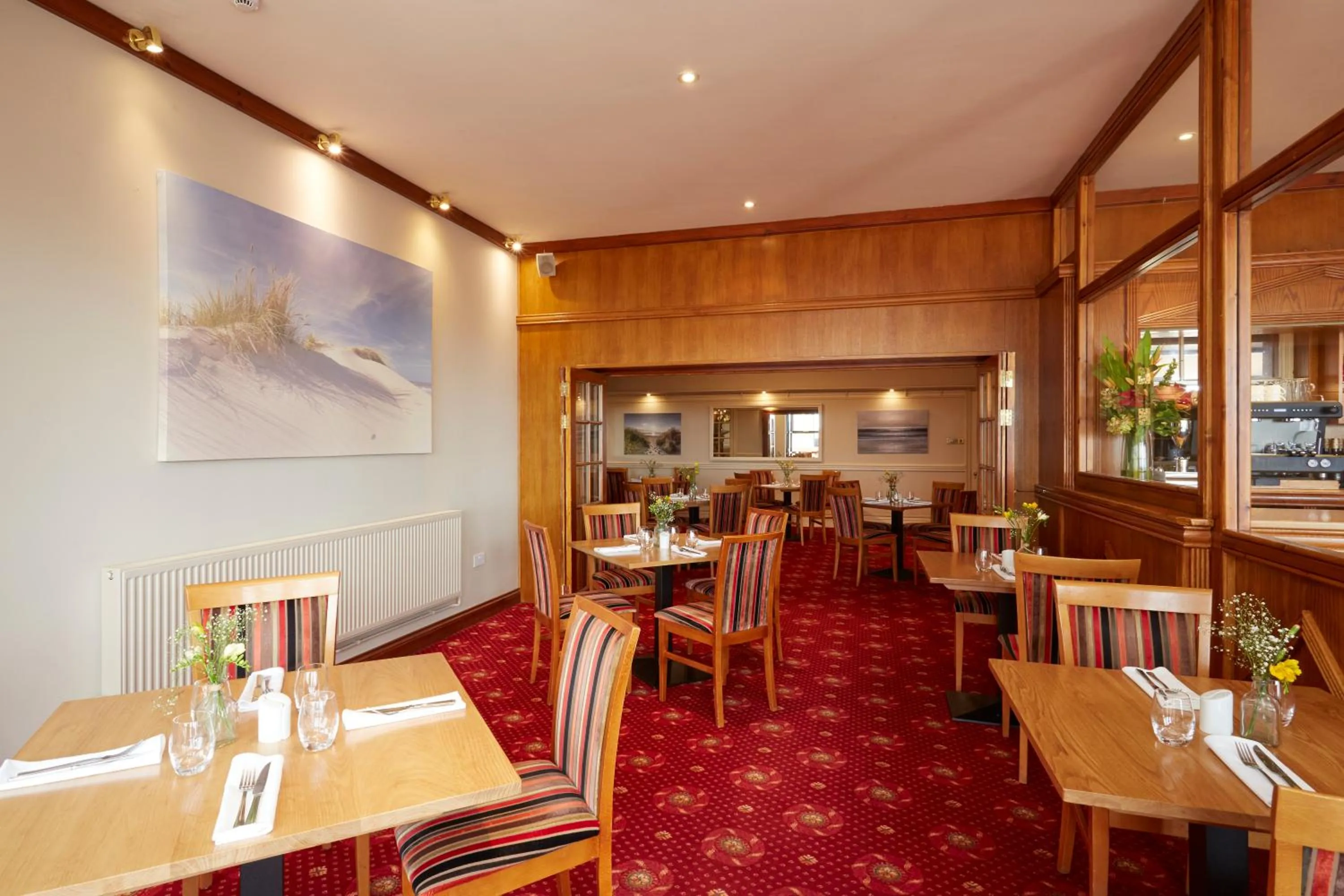 Restaurant/places to eat in Old Hunstanton Le Strange Arms Hotel