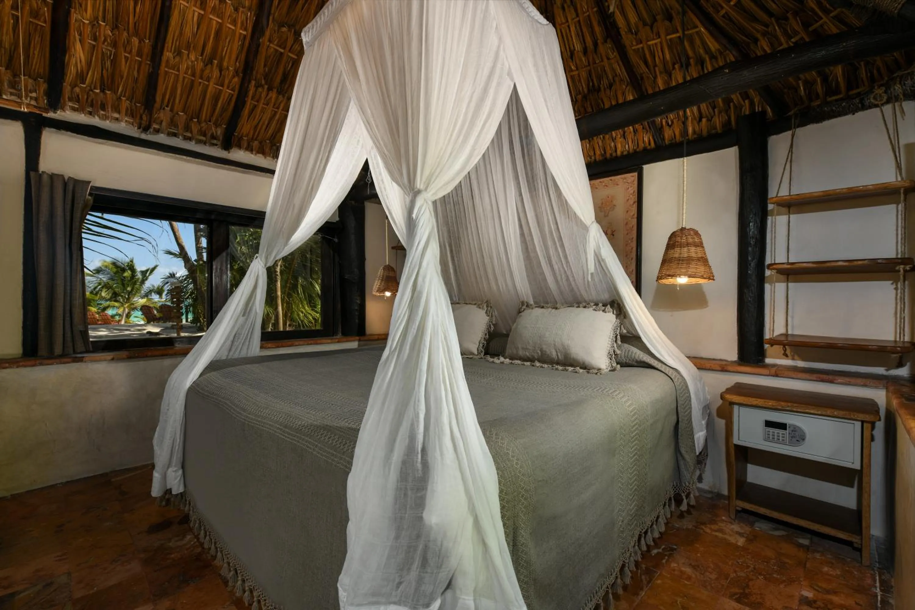Photo of the whole room, Bed in Diamante K - Inside Tulum National Park