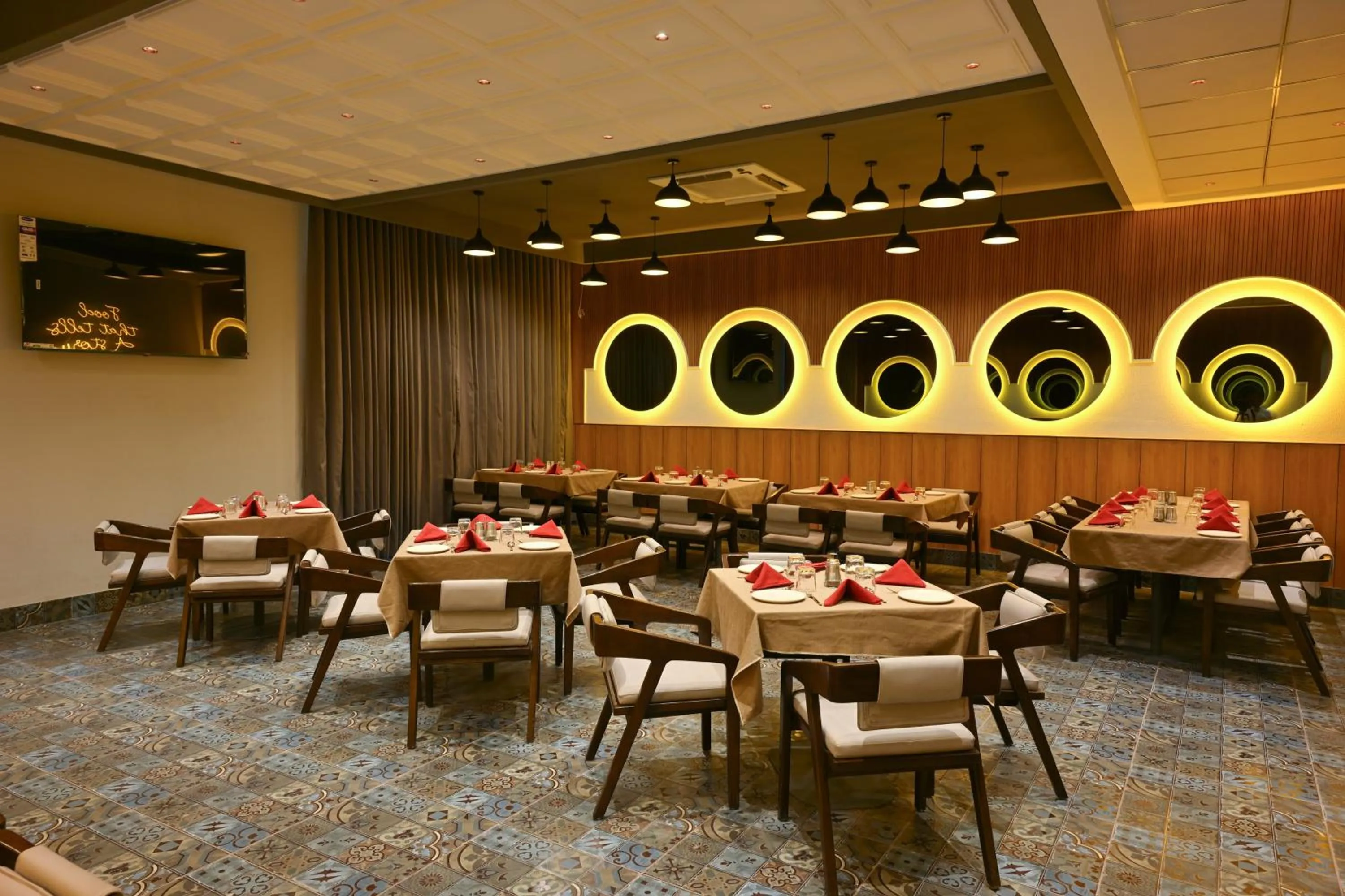 Restaurant/places to eat in Hotel Mivaante