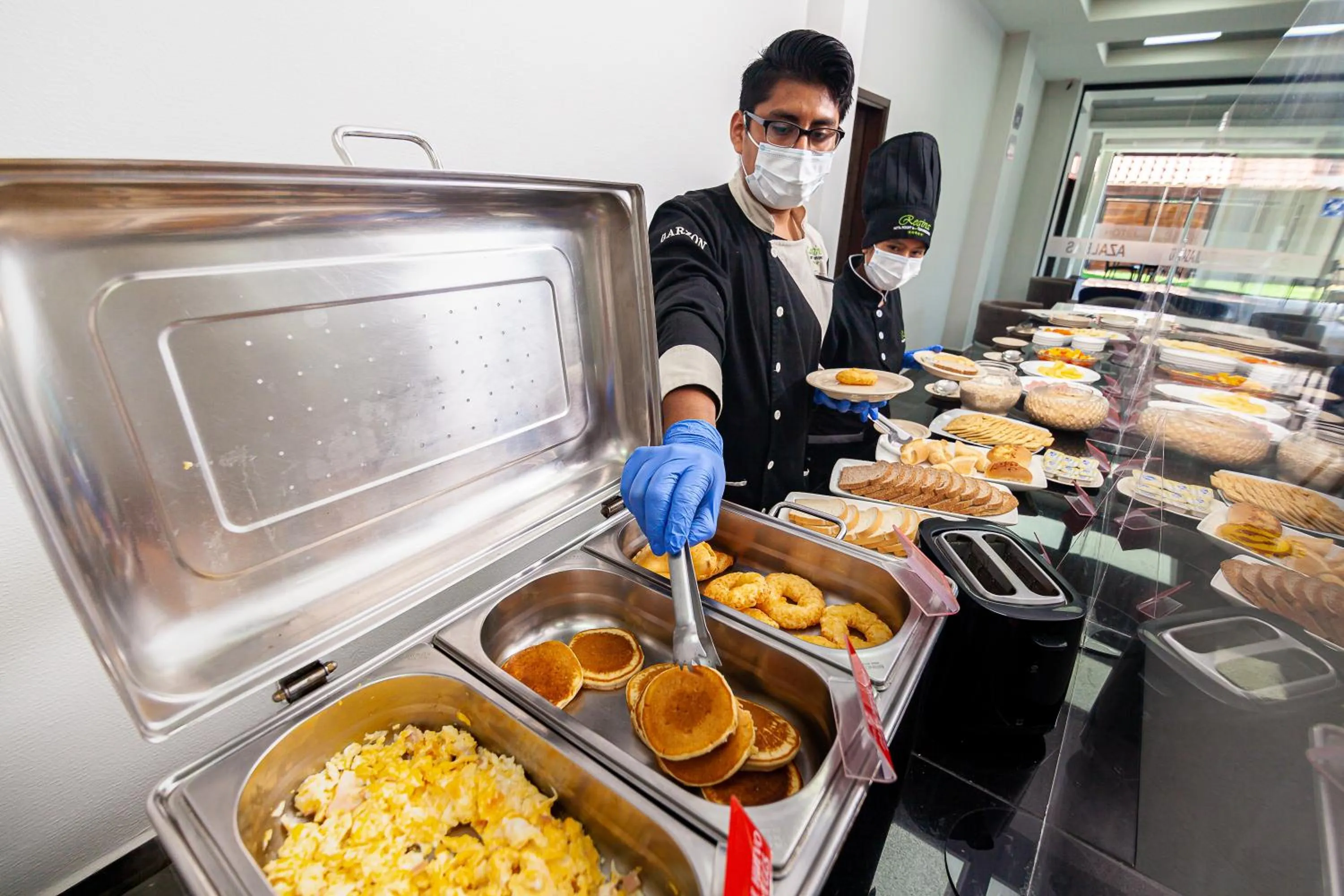 Buffet breakfast in Hotel Sirari By Regina