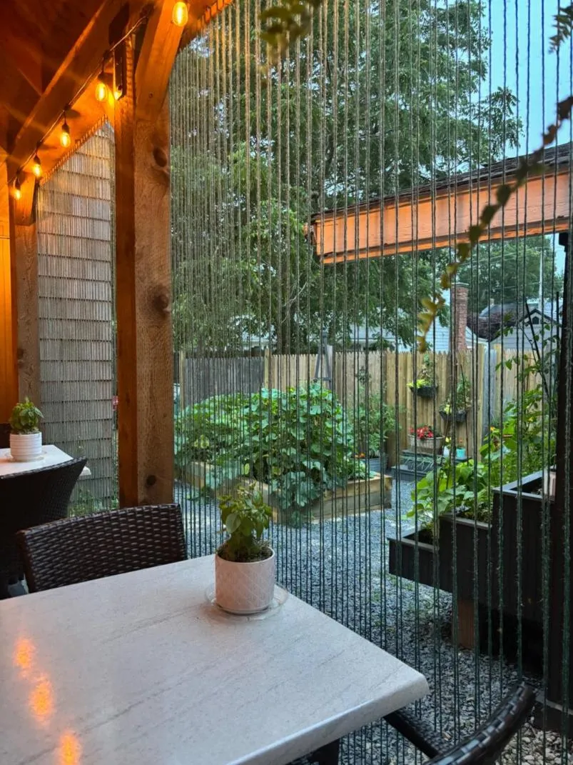 Garden in Cape Cod Veranda