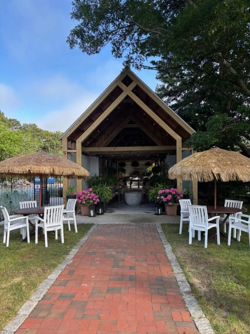Property building in Cape Cod Veranda