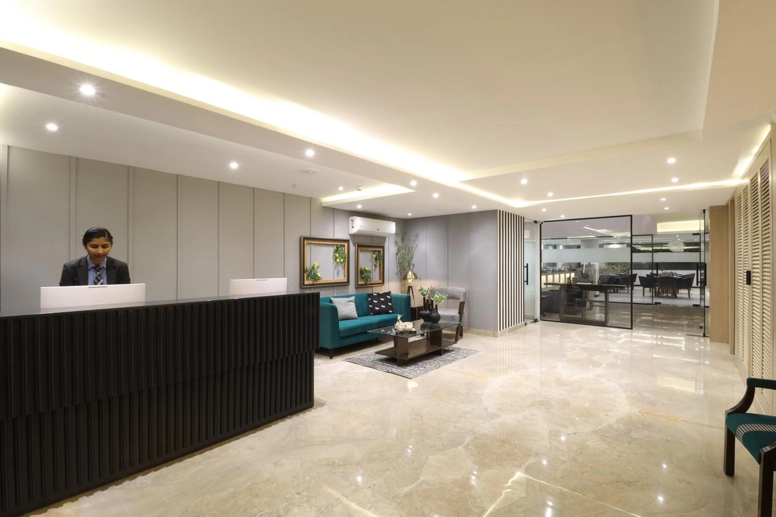 Lobby or reception in Ahuja Residency Mayfield Garden