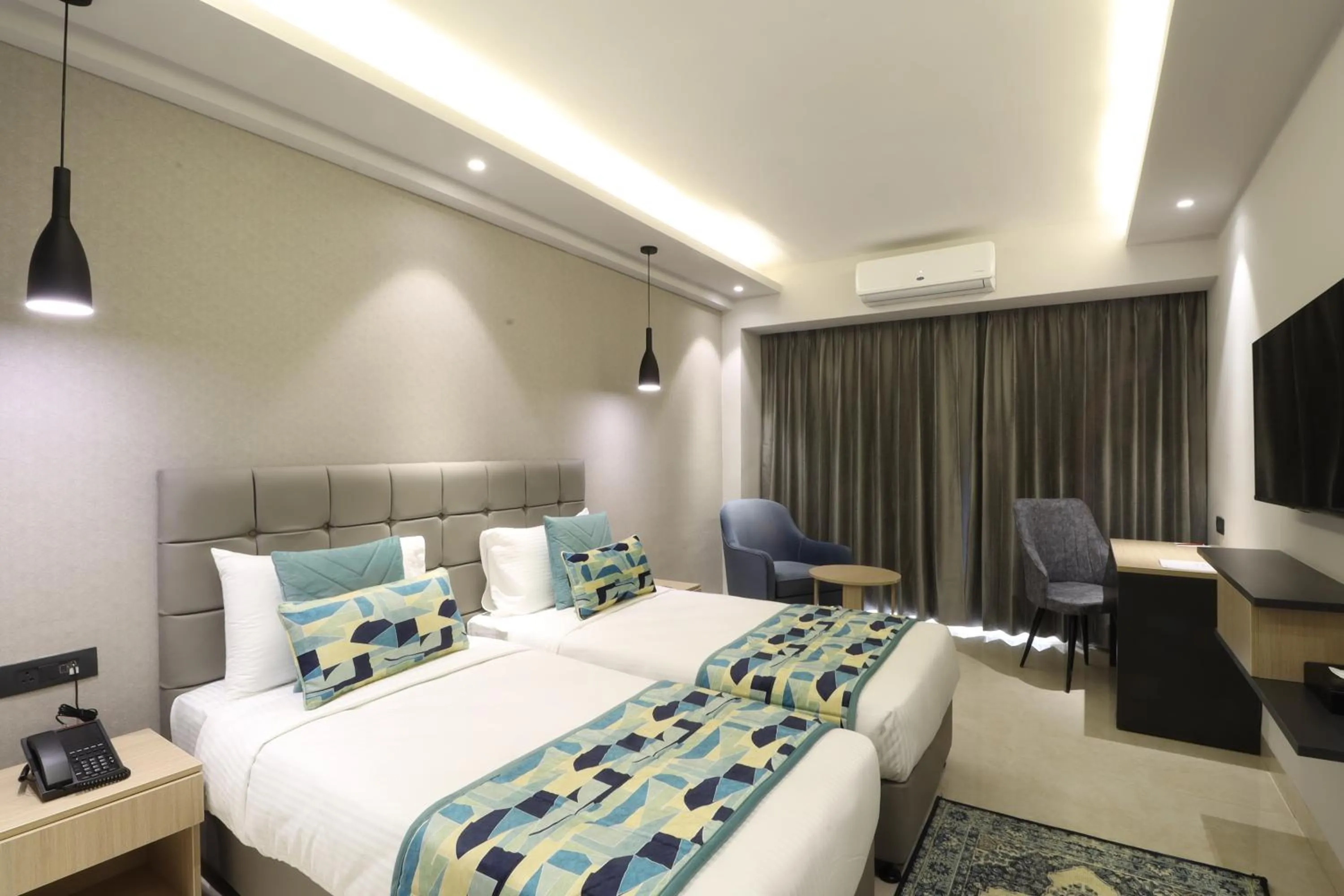 Bed in Ahuja Residency Mayfield Garden