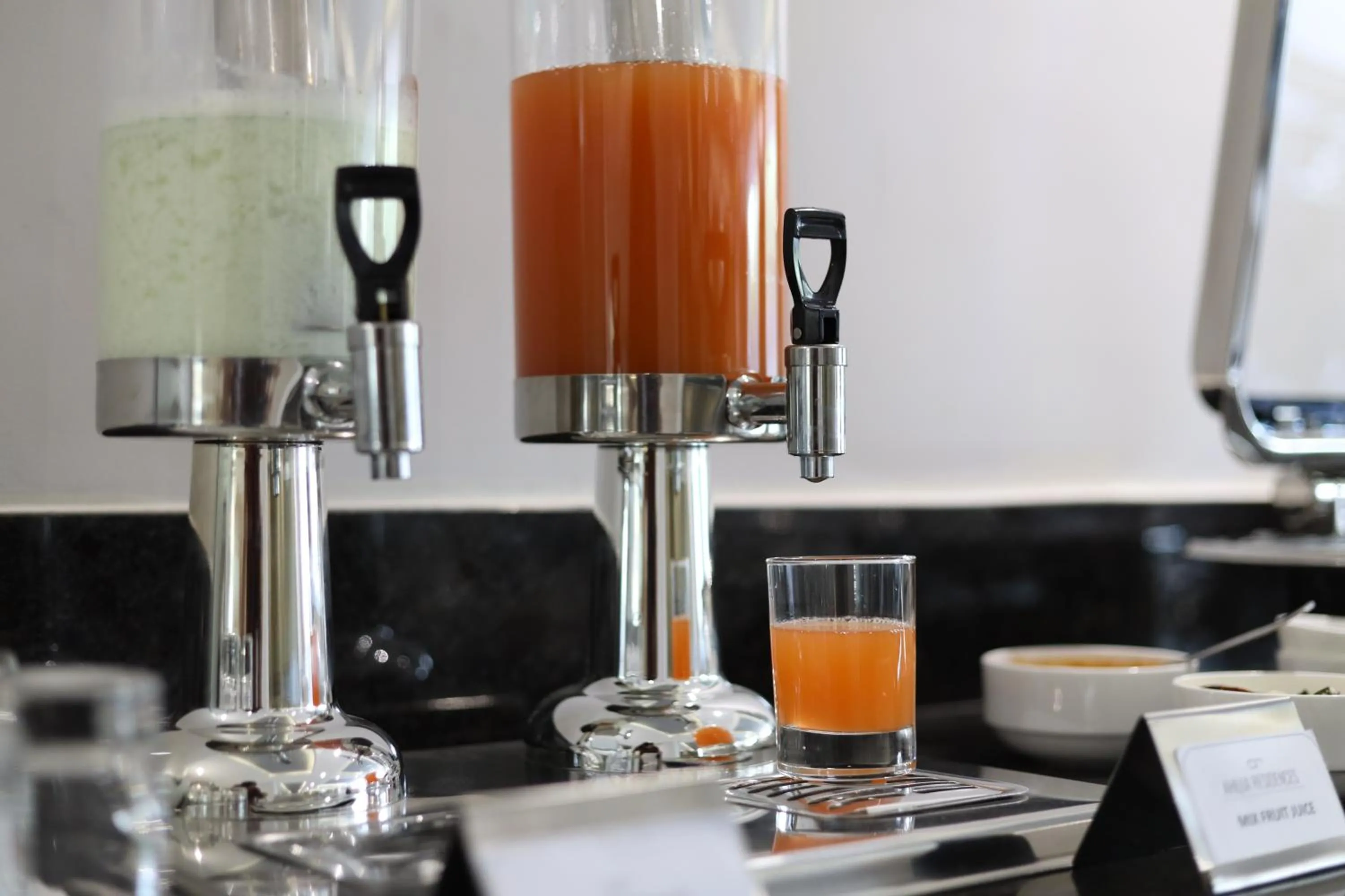 Restaurant/places to eat in Ahuja Residency Mayfield Garden