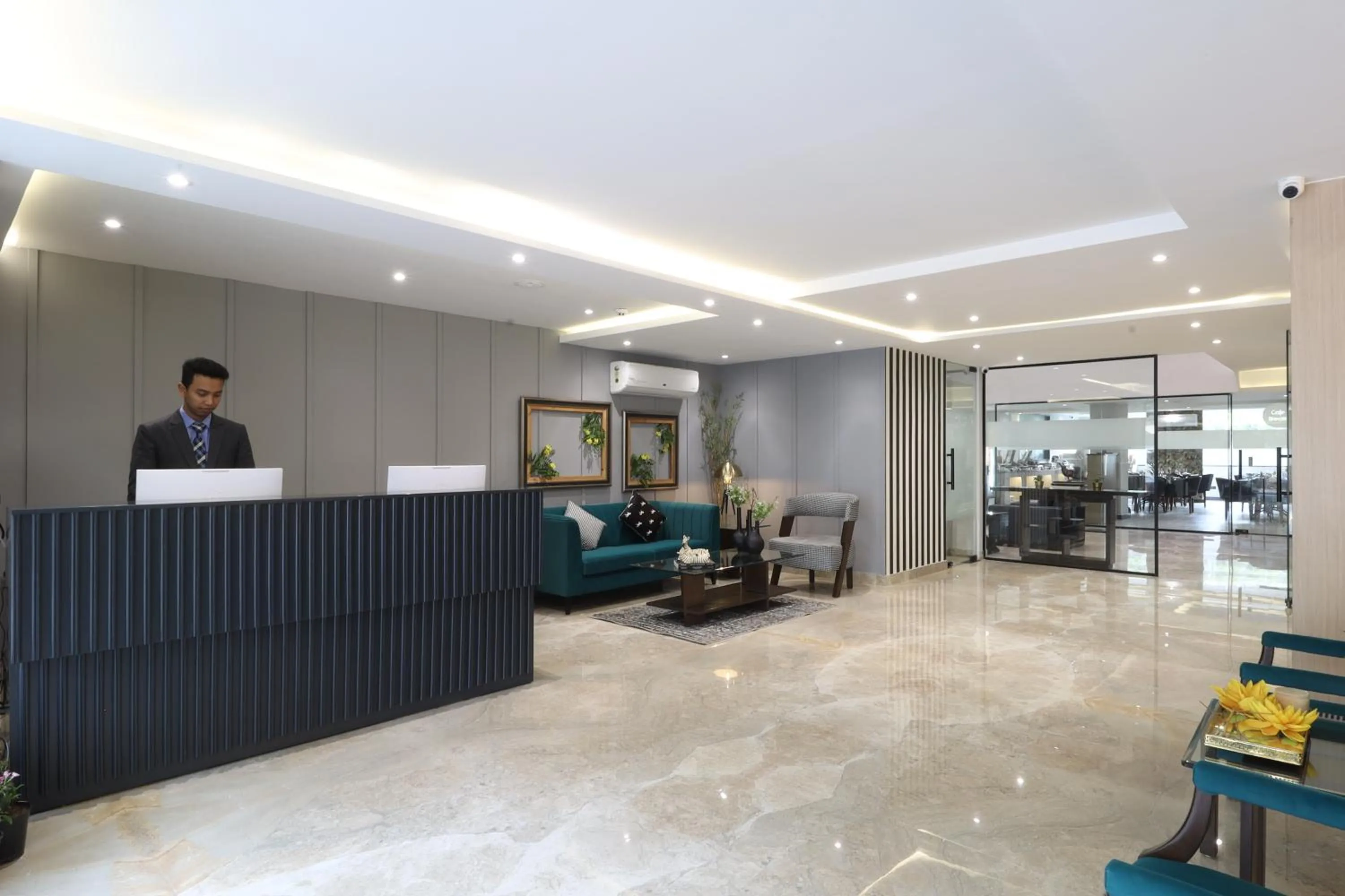 Lobby or reception in Ahuja Residency Mayfield Garden