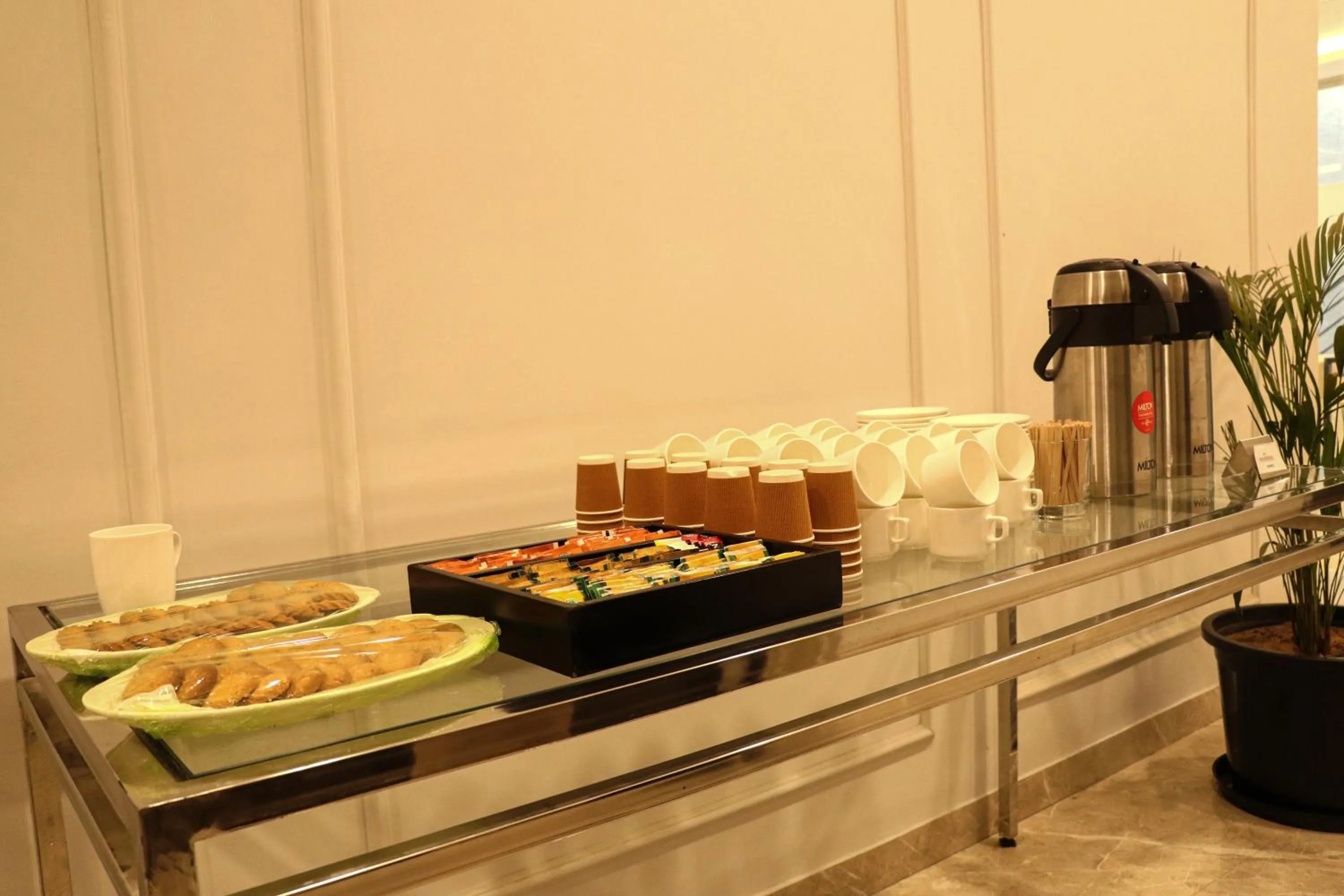 Restaurant/places to eat in Ahuja Residency Mayfield Garden