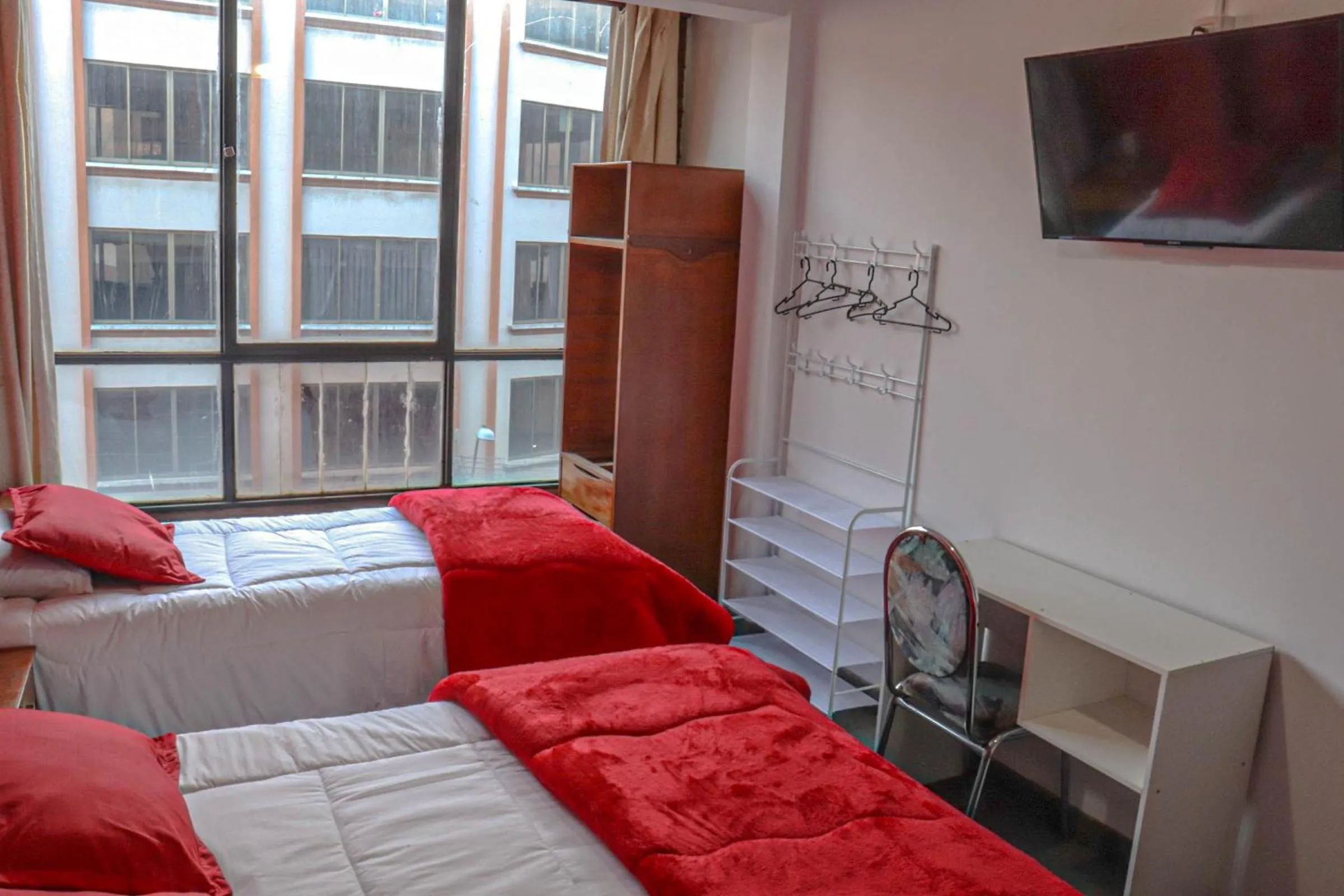 Family, Bed in Lobo Hostel La Paz