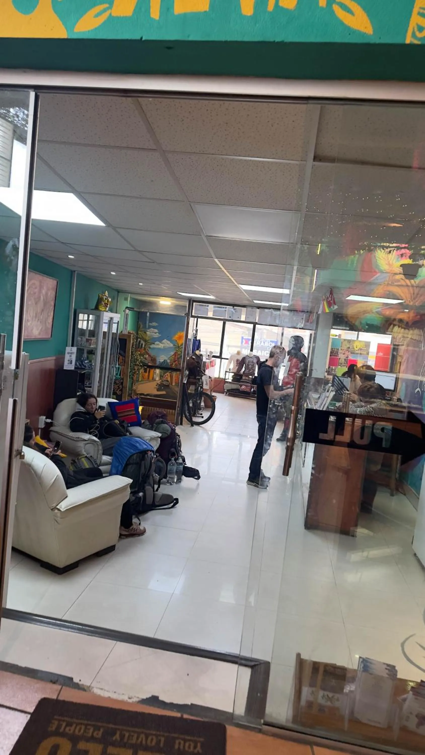 Lobby or reception in Lobo Hostel La Paz