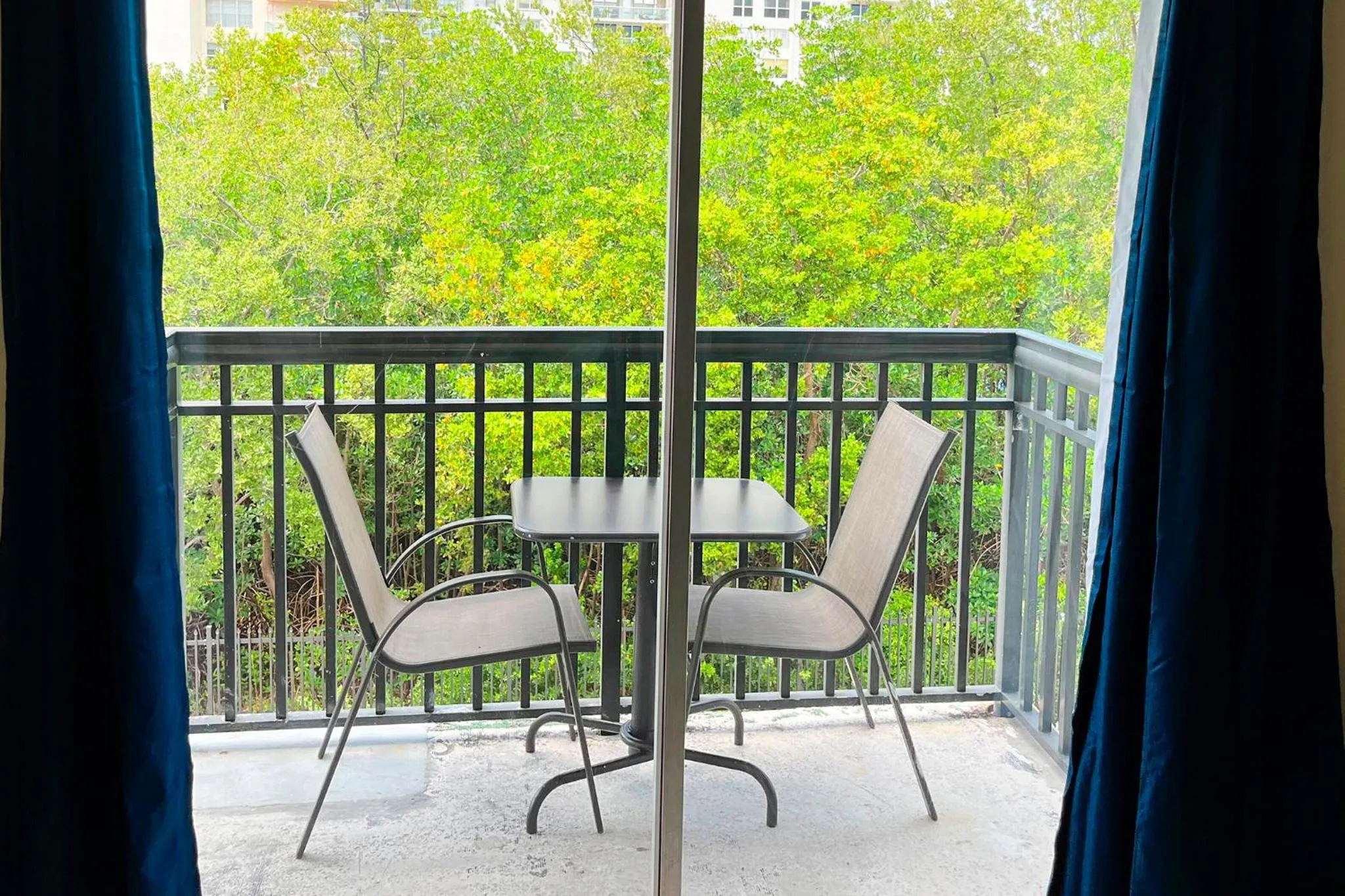 Sunny Isles Apartments by MiaRentals