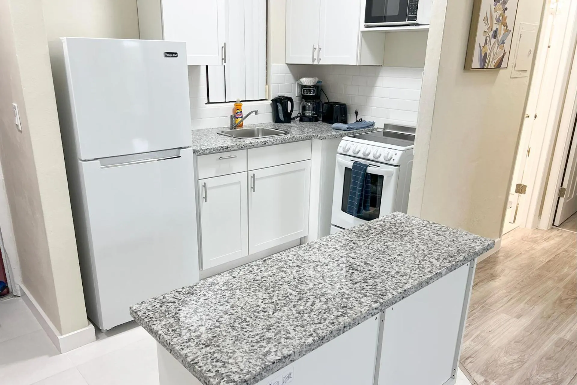 Coffee/tea facilities in Sunny Isles Apartments by MiaRentals