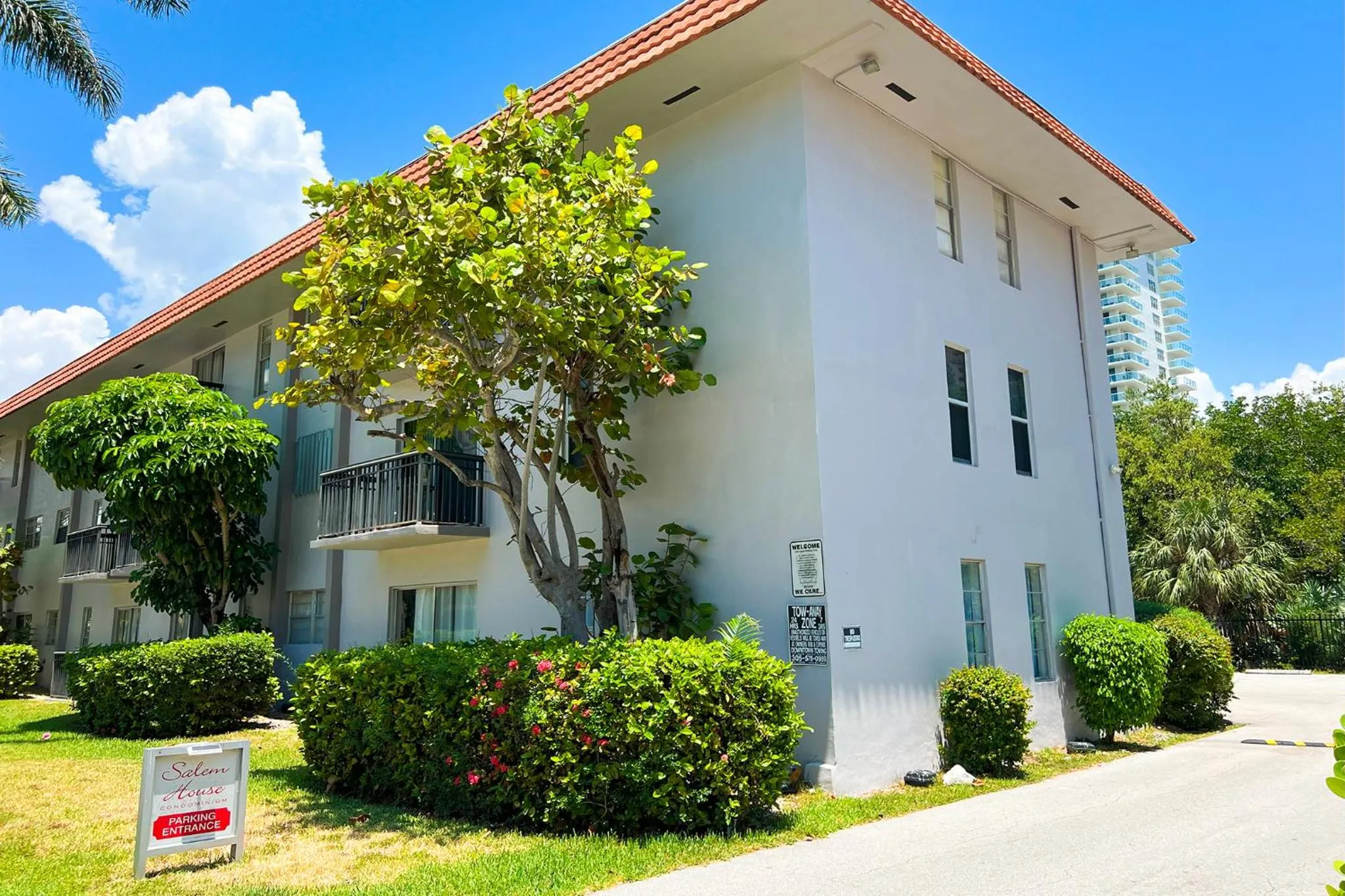 Sunny Isles Apartments by MiaRentals