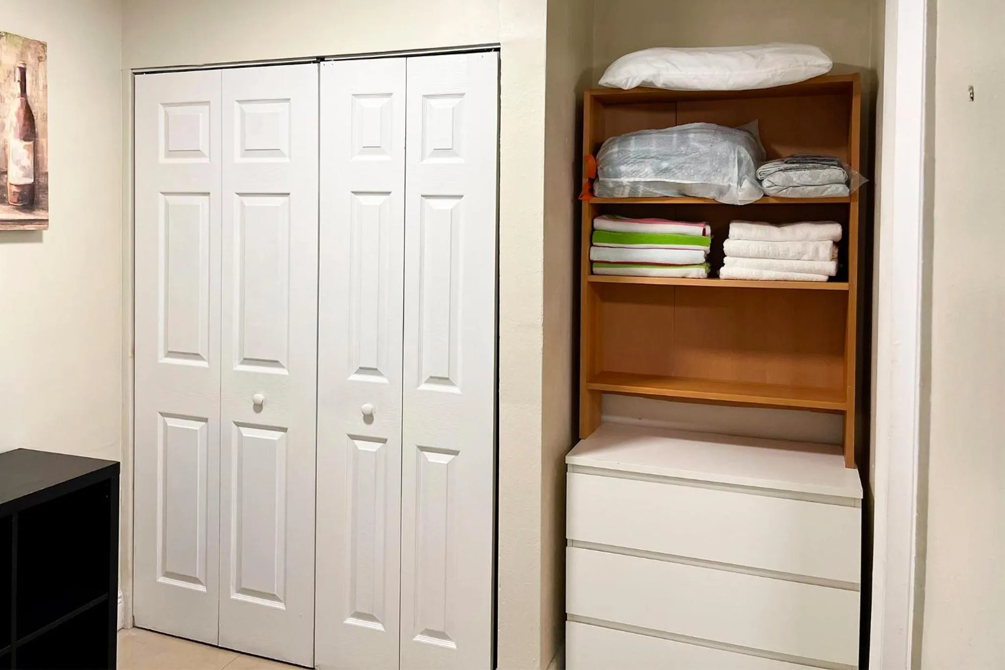 Sunny Isles Apartments by MiaRentals