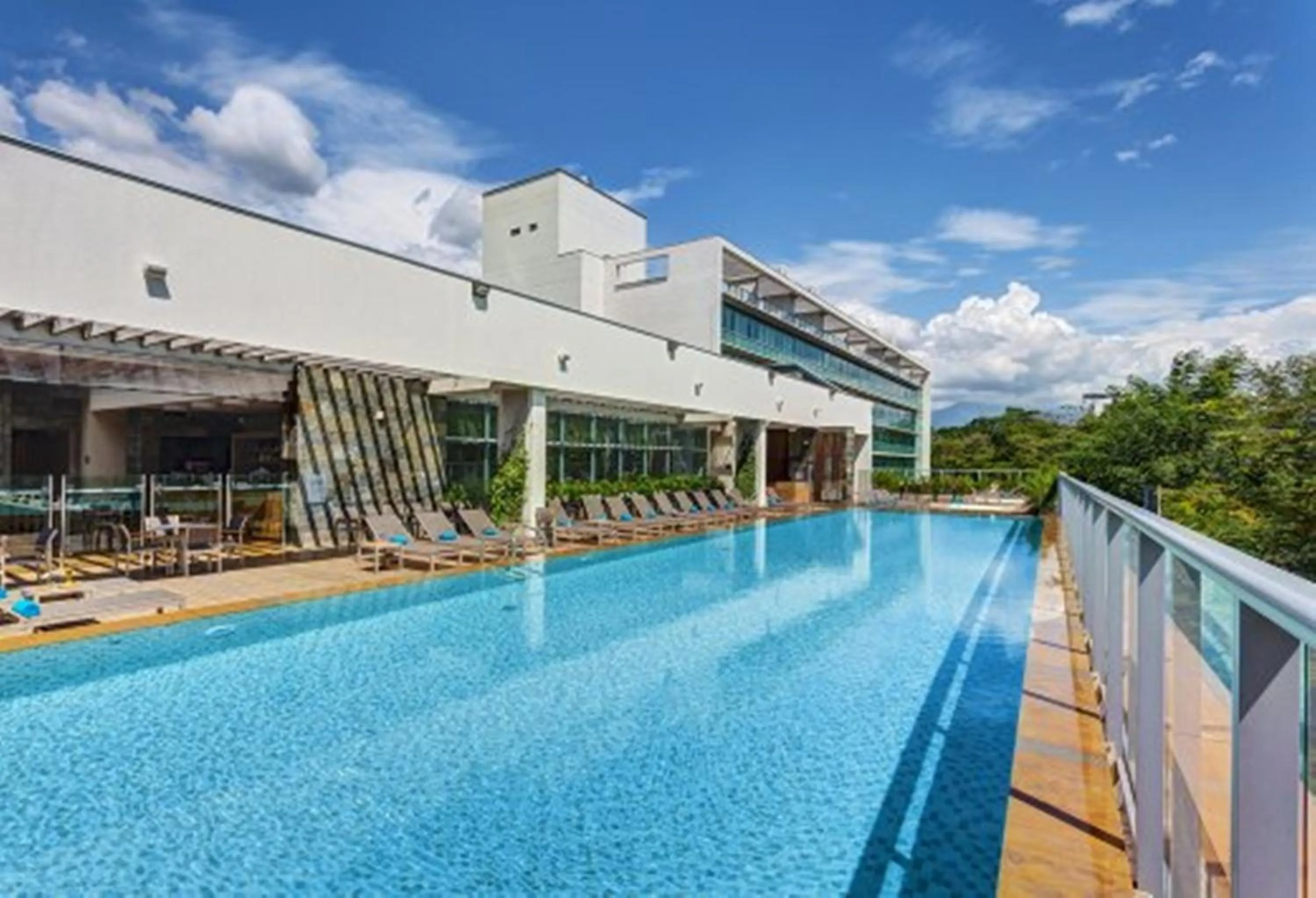 Swimming pool in Estelar Villavicencio Hotel & Centro De Convenciones