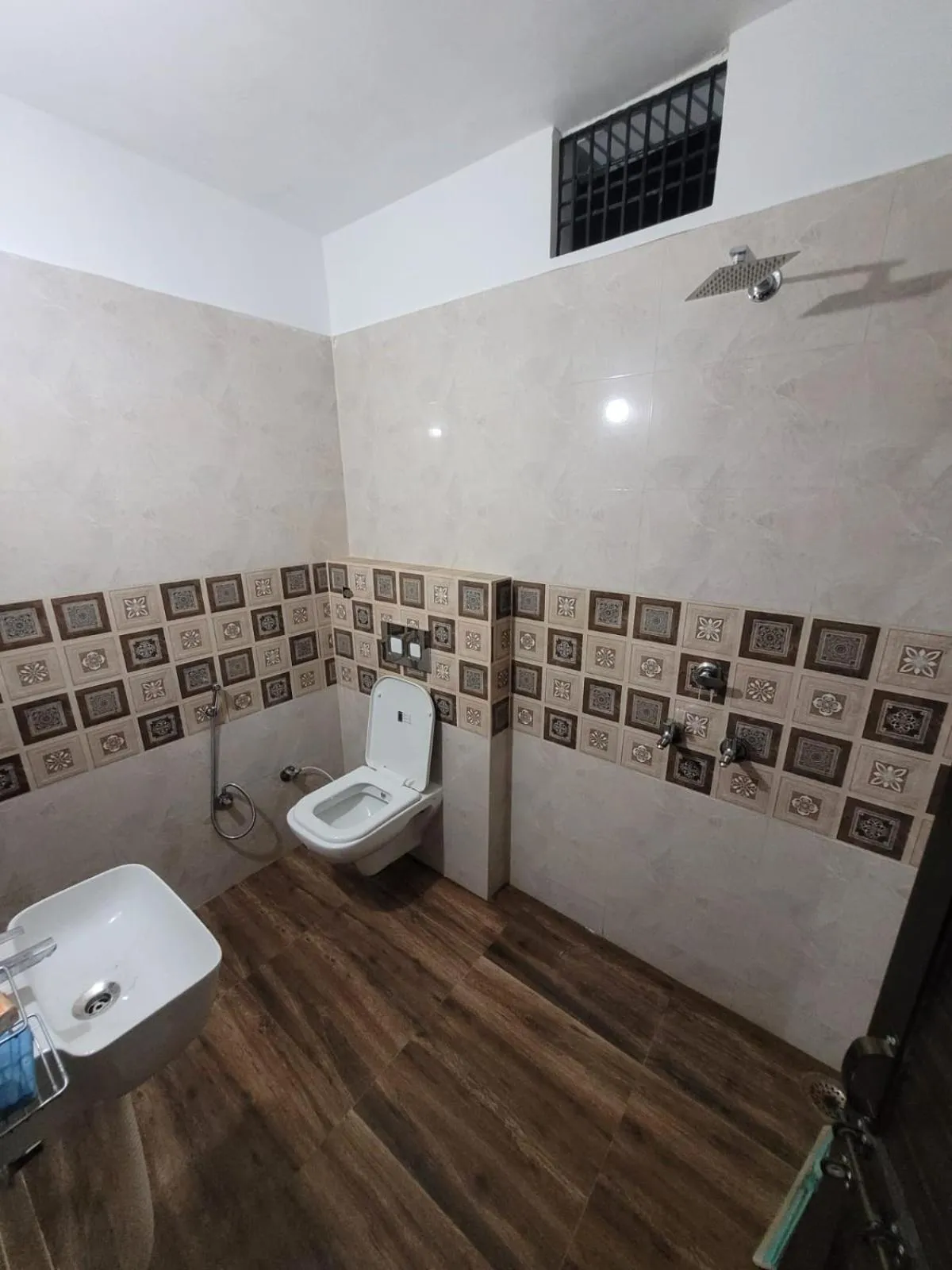 Bathroom in Pushpa Vatika
