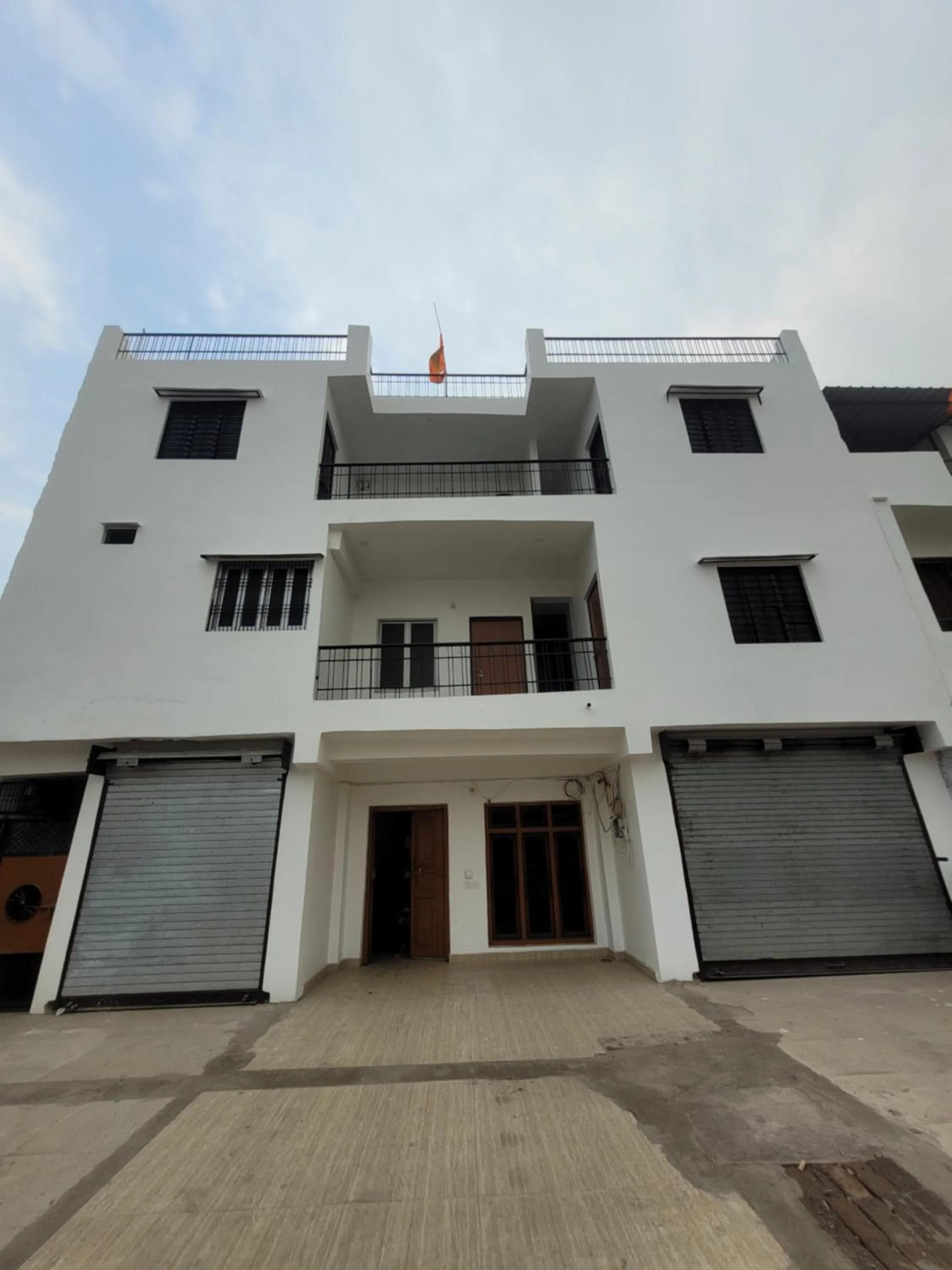 Property building in Pushpa Vatika