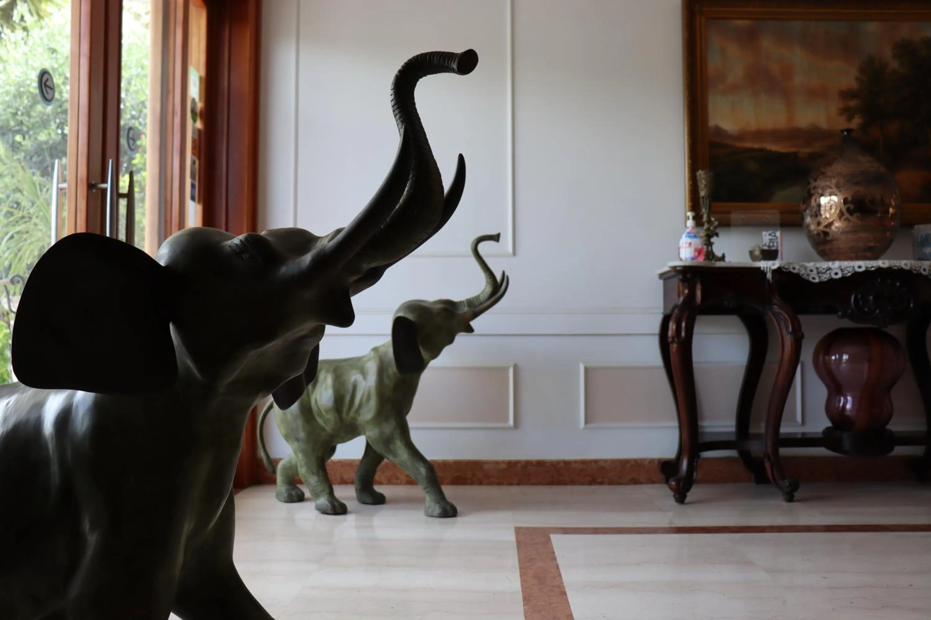 Decorative detail in Hotel Paradiso