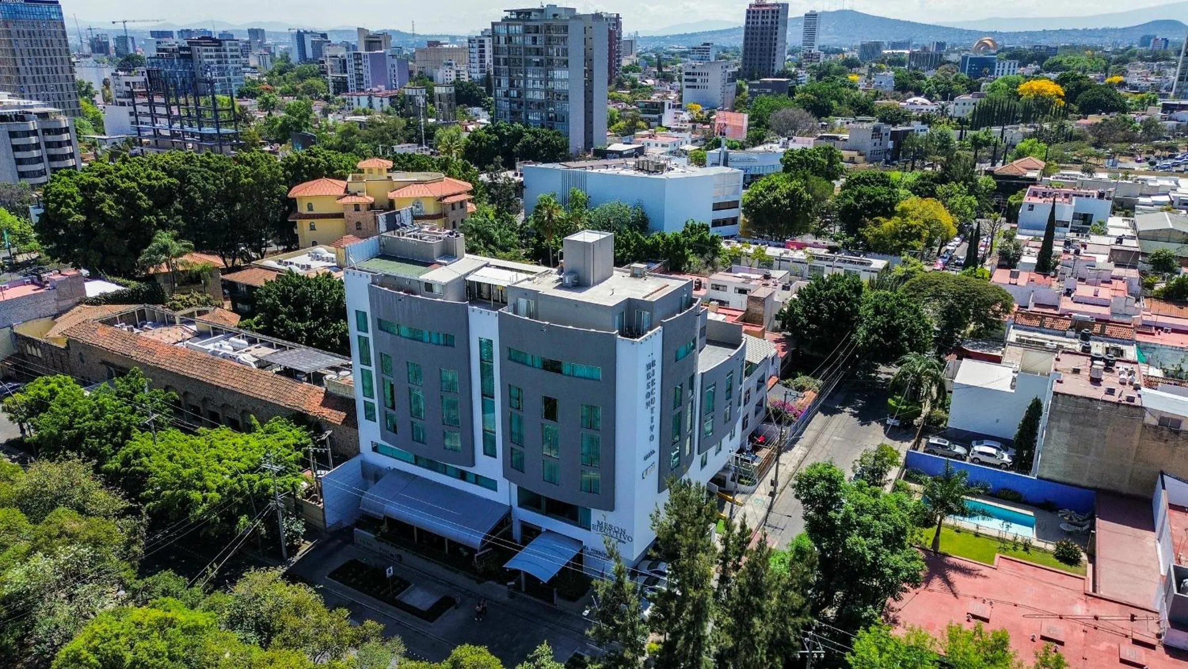 Property building in Mesón Ejecutivo Guadalajara Minerva - Av México