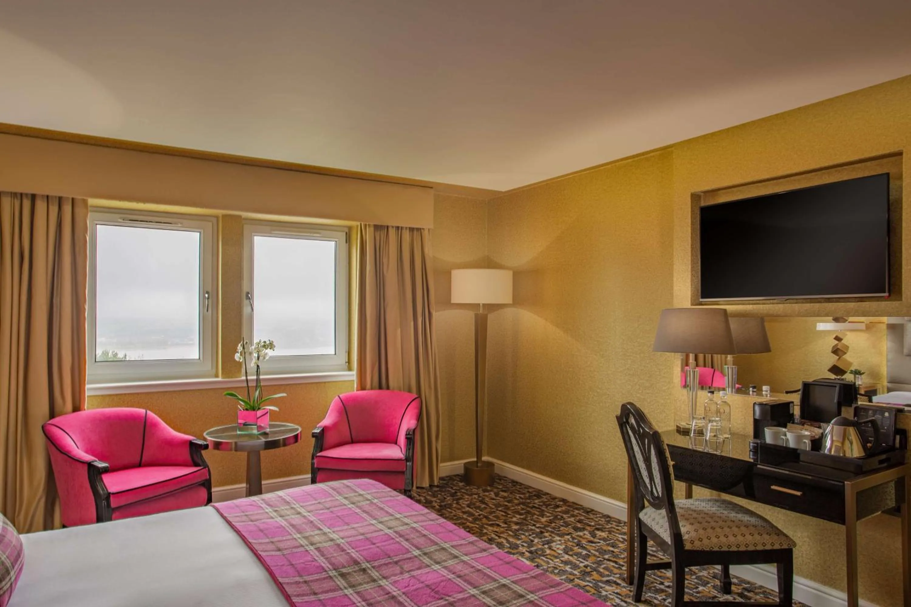 Bedroom, Bed in Gleddoch Golf & Spa Resort