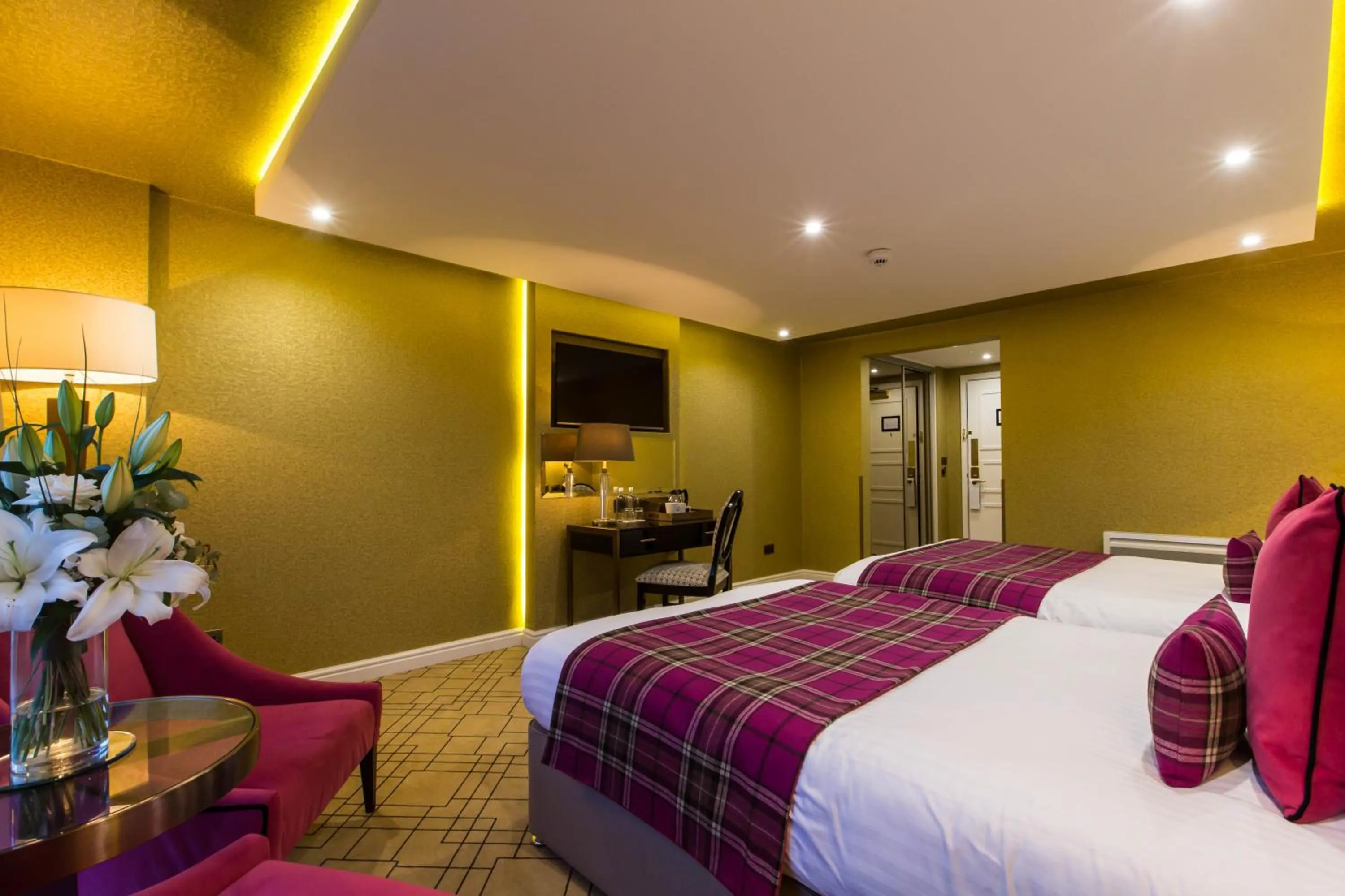 Photo of the whole room, Bed in Gleddoch Golf & Spa Resort