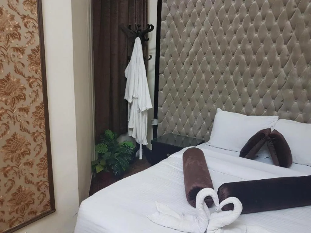 Photo of the whole room in Cairo Paradise Hotel