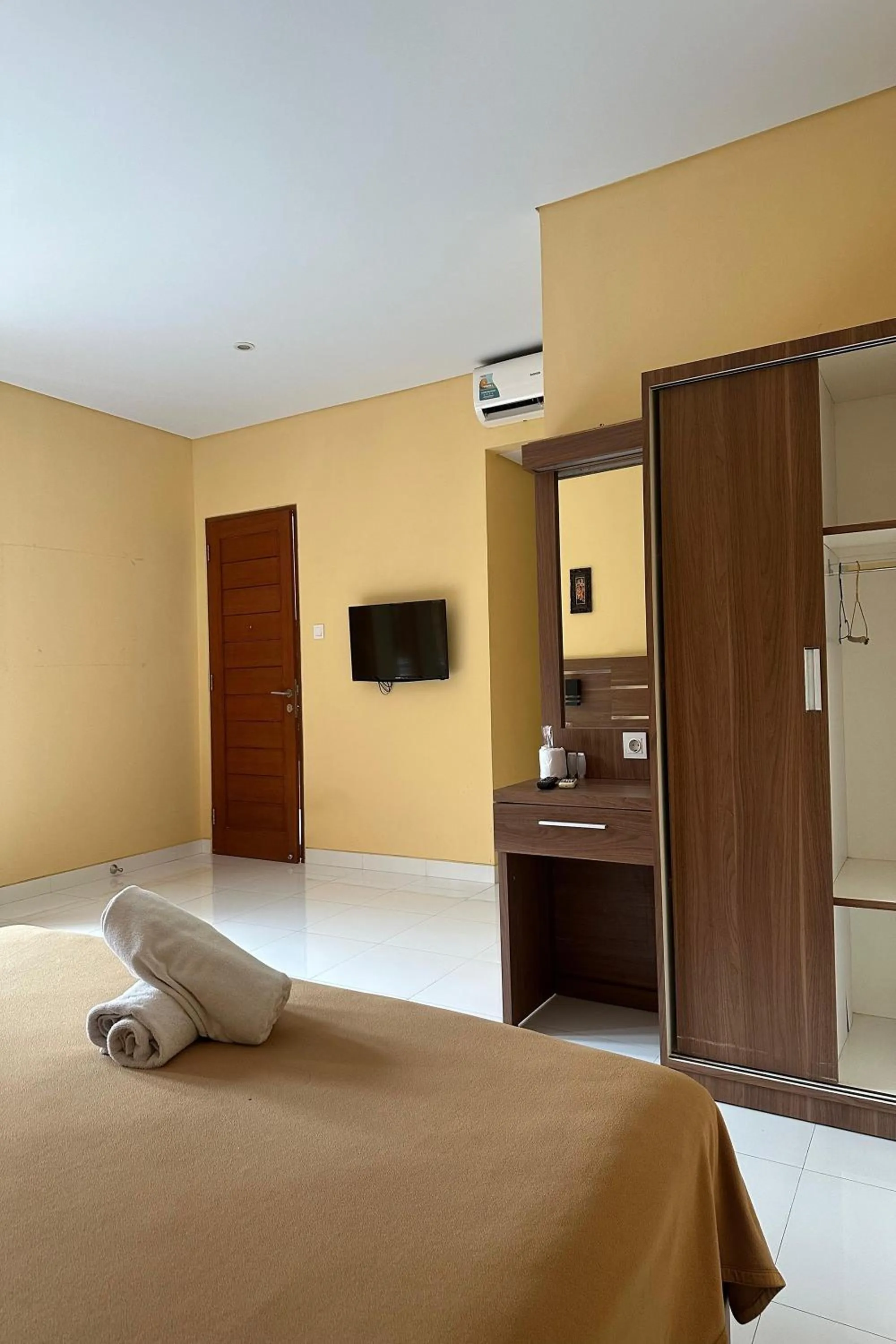 Bed in Gora Beach Inn