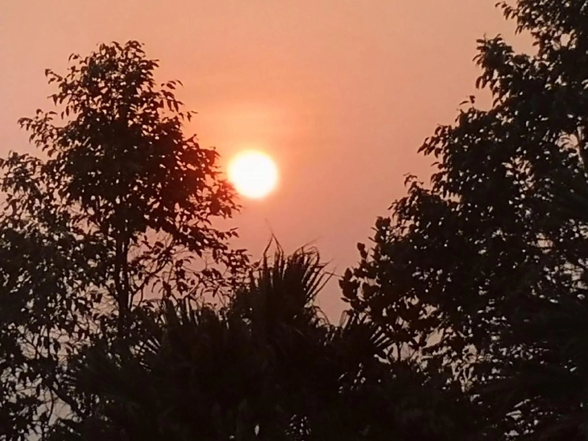 Sunrise in Les Hameaux de l'Orient