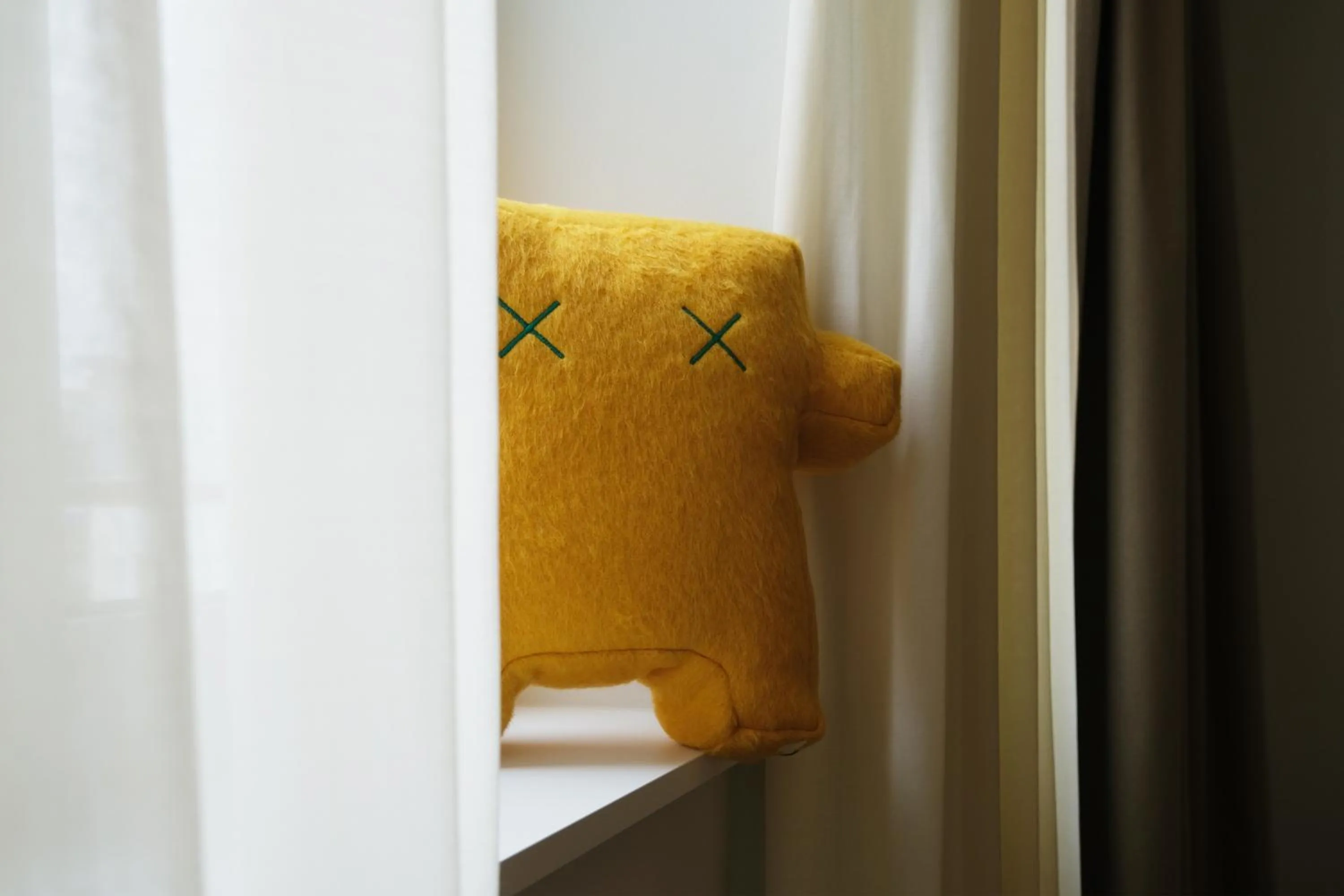 Photo of the whole room, Bed in Hood House Kassel - volldigitales Serviced Apartment