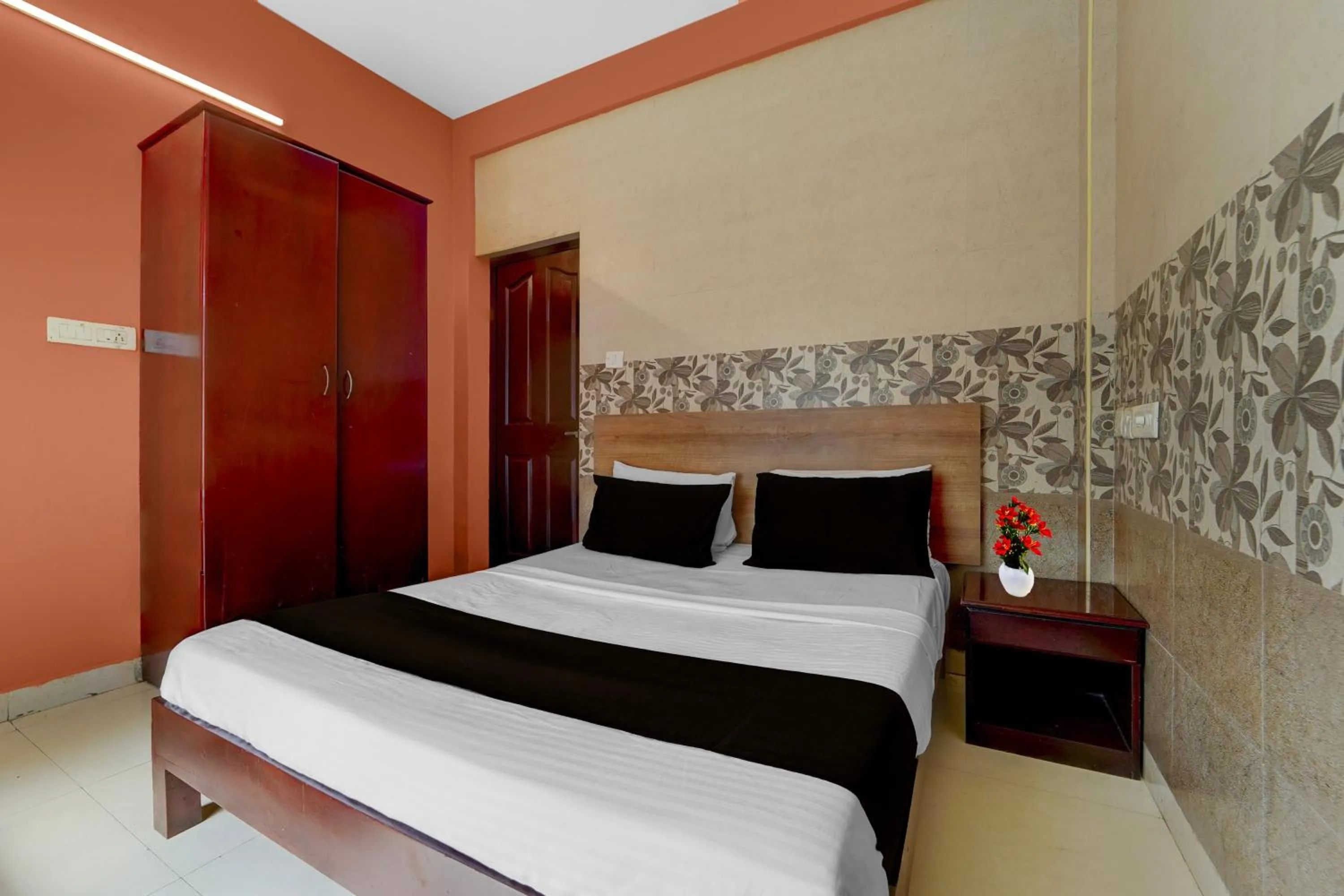 Bedroom, Bed in Collection O KSRTC Bus Station Kottayam Formerly Hotel O Day Springs