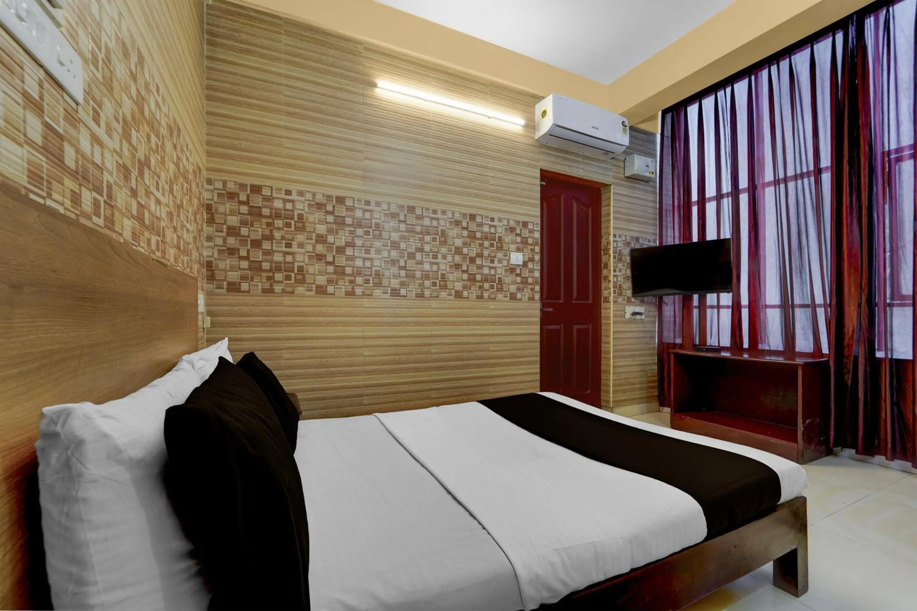 Bedroom, Bed in Collection O KSRTC Bus Station Kottayam Formerly Hotel O Day Springs