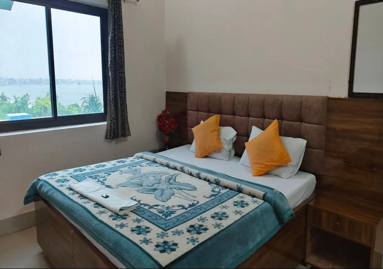 Bedroom, Bed in Sri Yoga Mandir