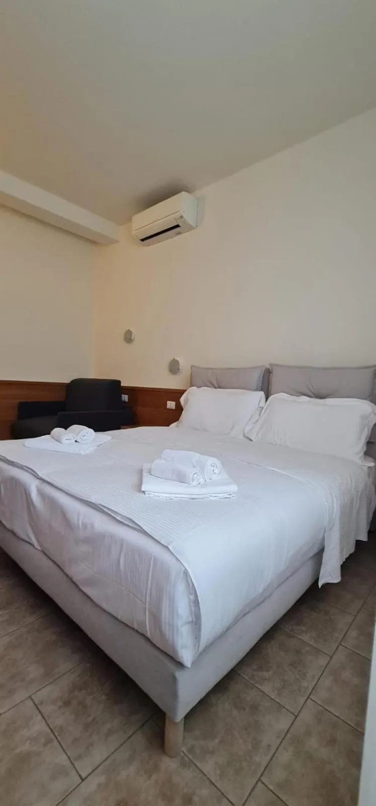 Bedroom, Bed in Hotel Eden