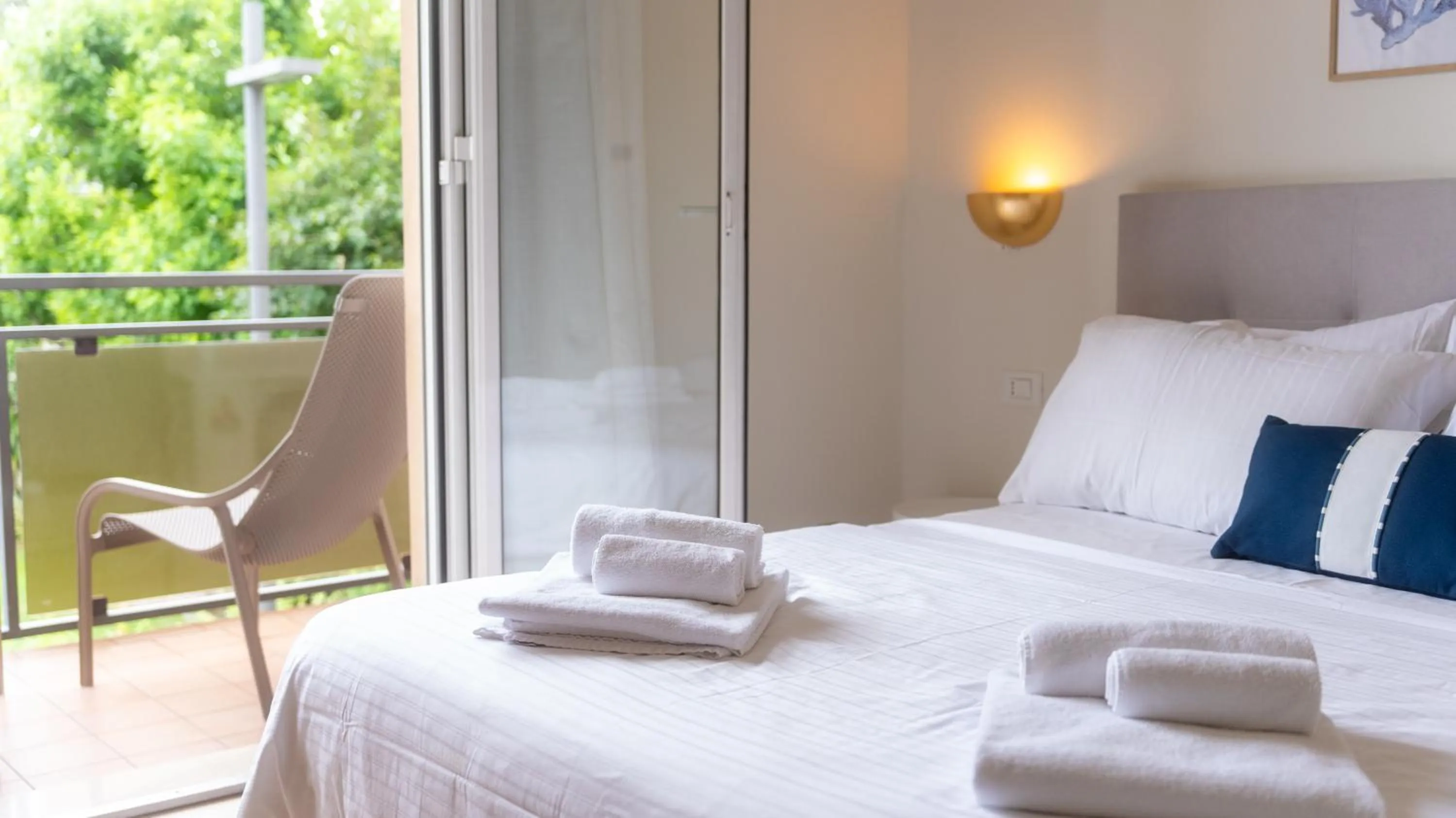 Decorative detail, Bed in Hotel Eden