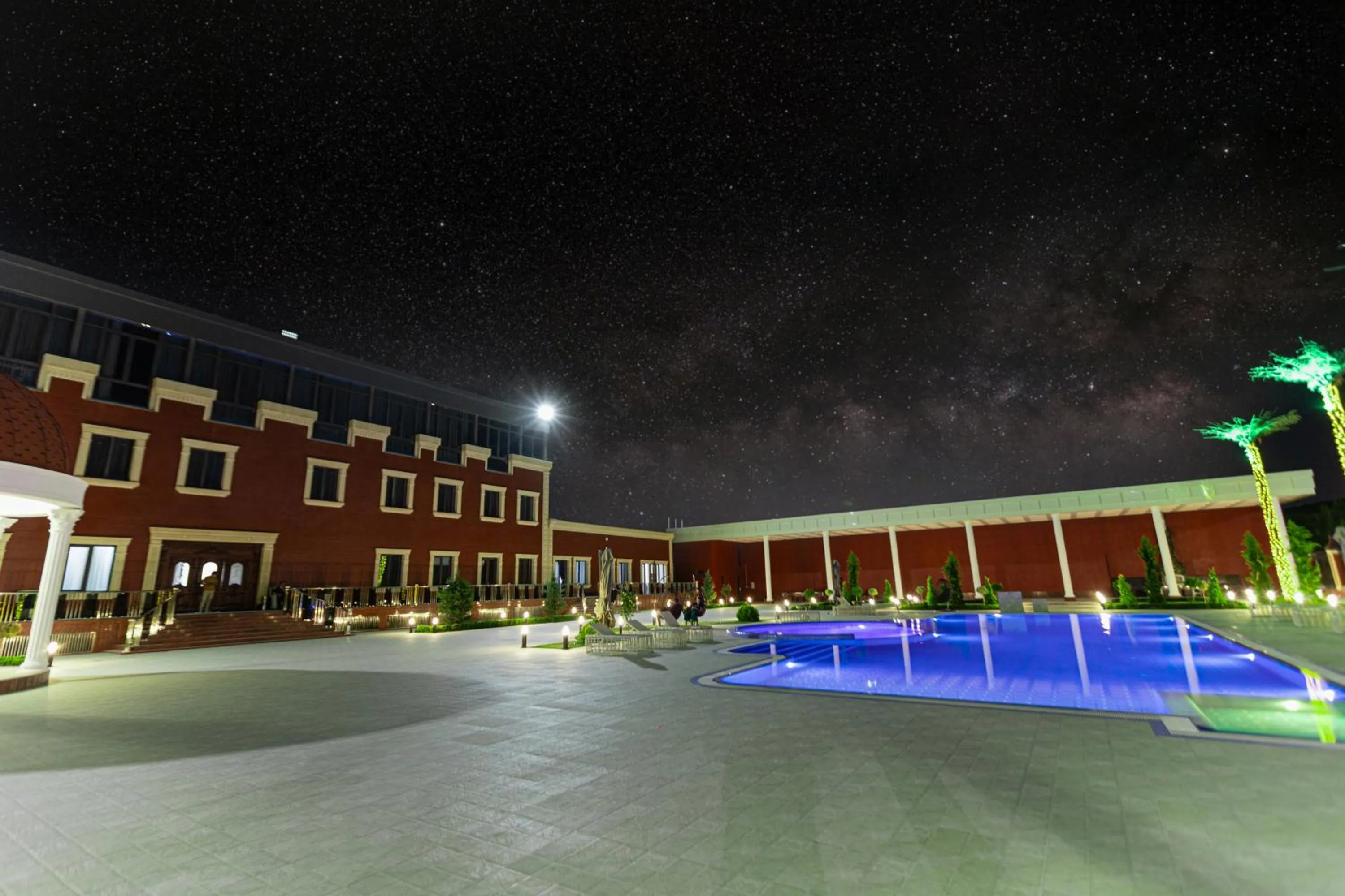 Pool view in HOTEL SULTAN PALACE