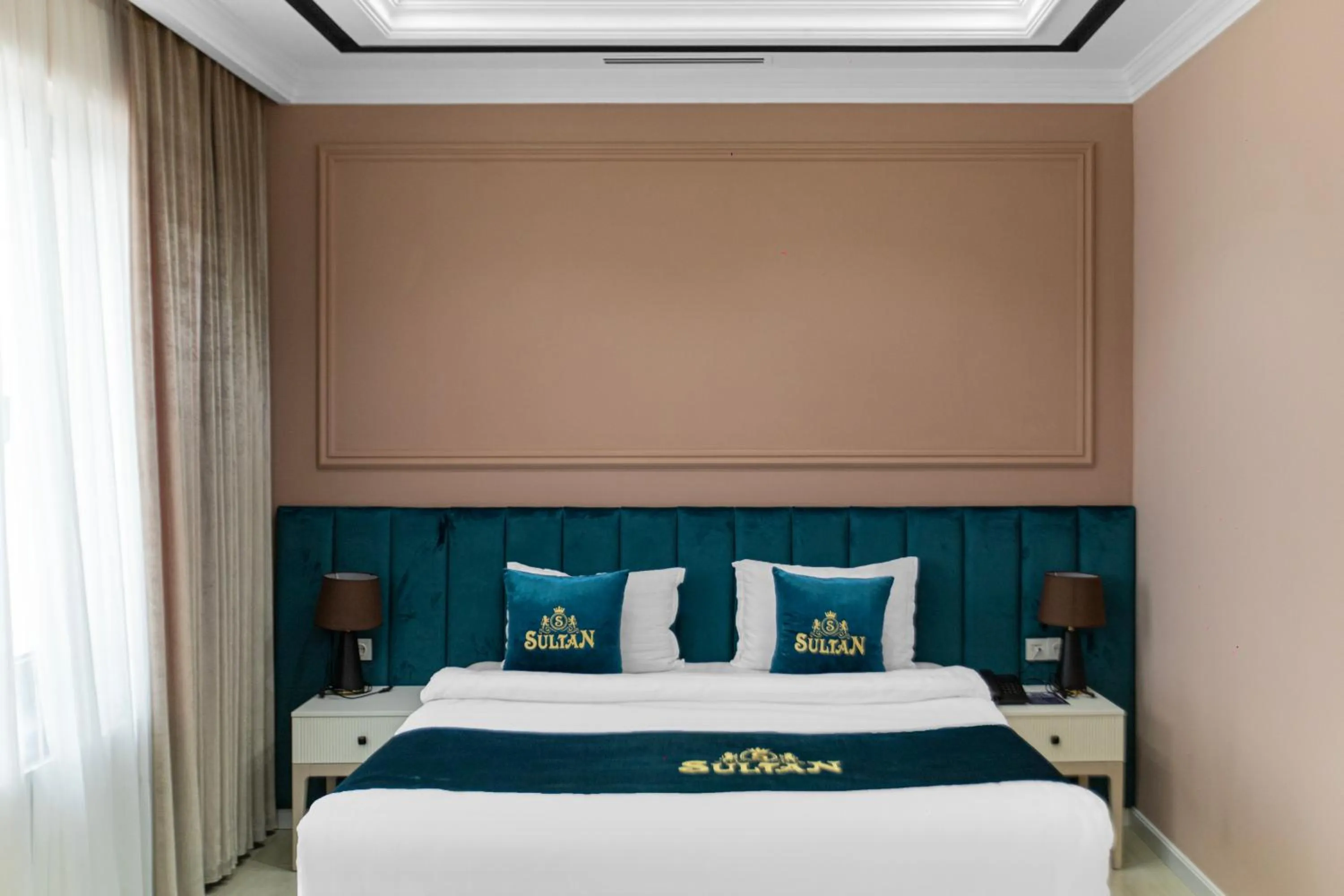 Bed in HOTEL SULTAN PALACE