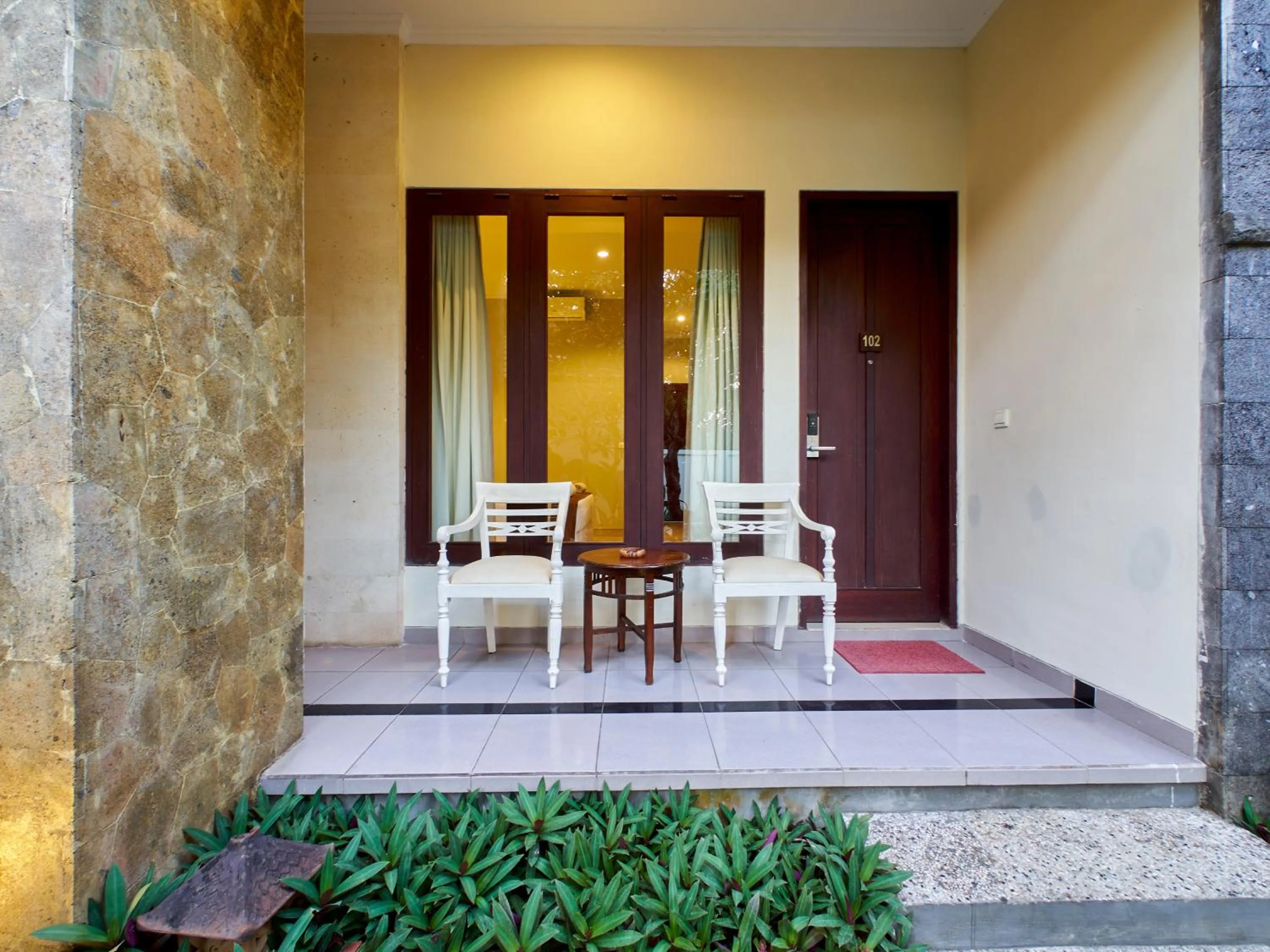 Patio in U Tube Hotel