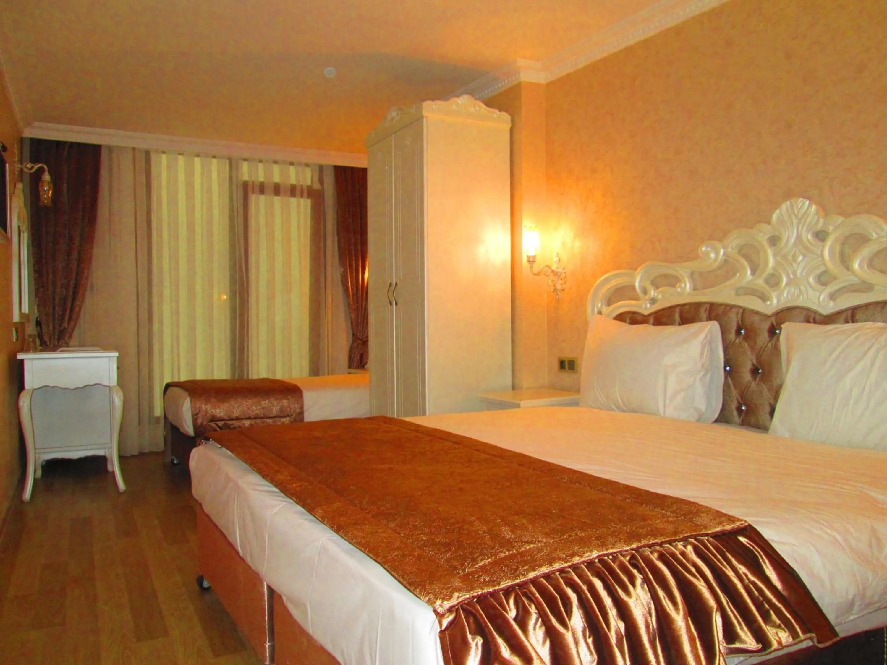 Bedroom, Bed in Sultanahmet Newport Hotel
