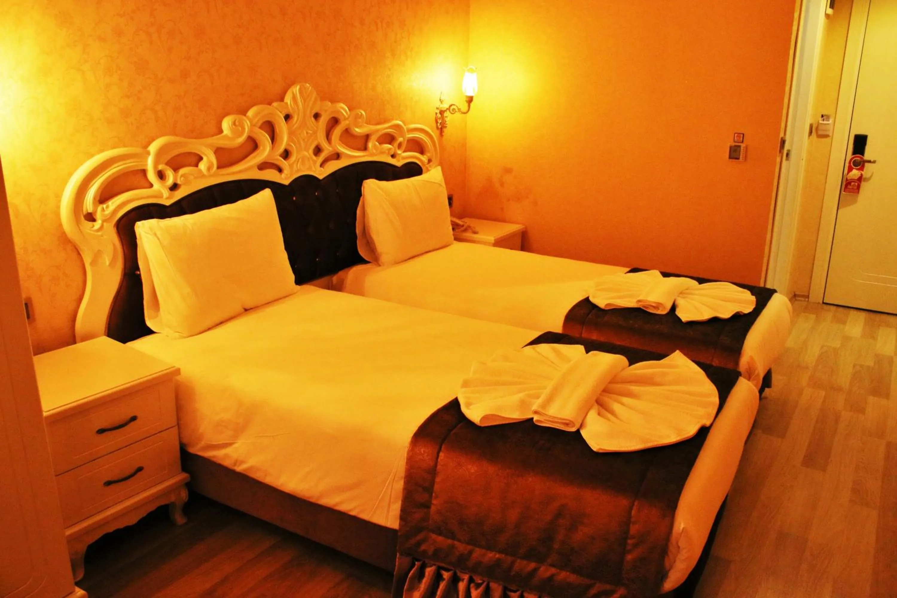 Bed in Sultanahmet Newport Hotel