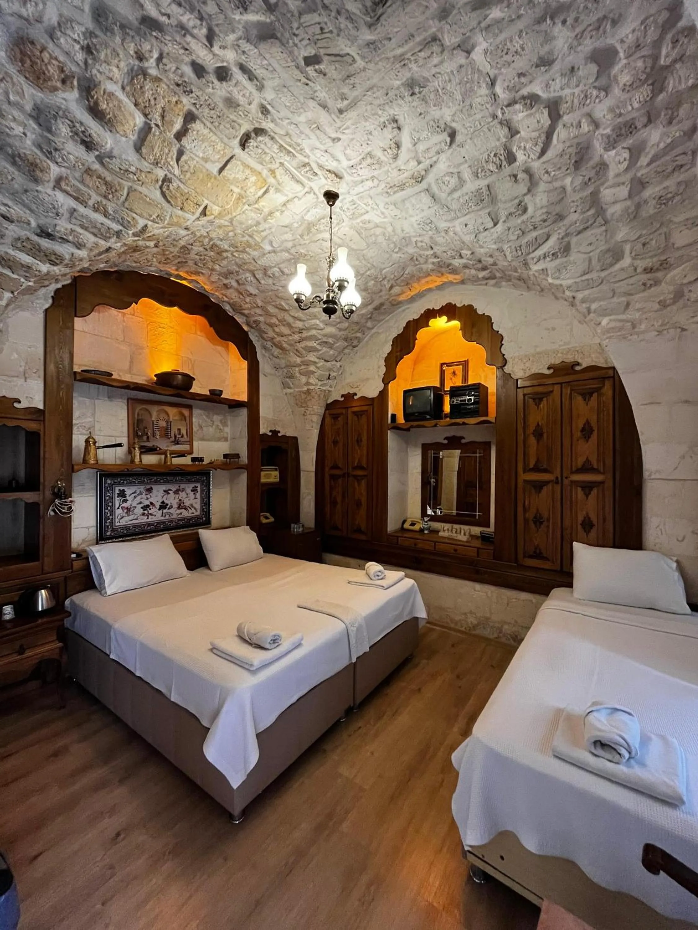 Photo of the whole room, Bed in Turkmen Konagi