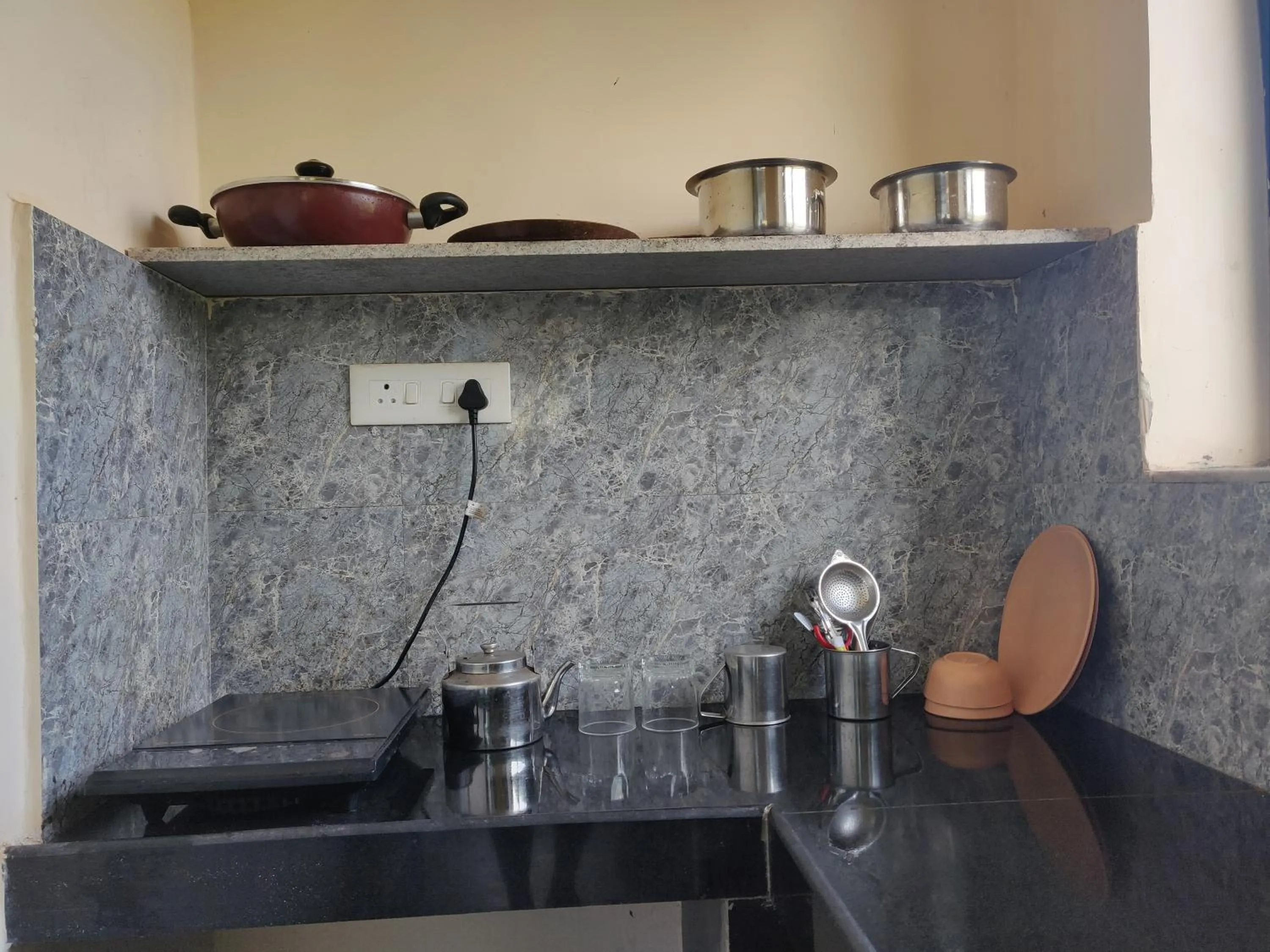 Coffee/tea facilities in Morjim Sunset Hotel